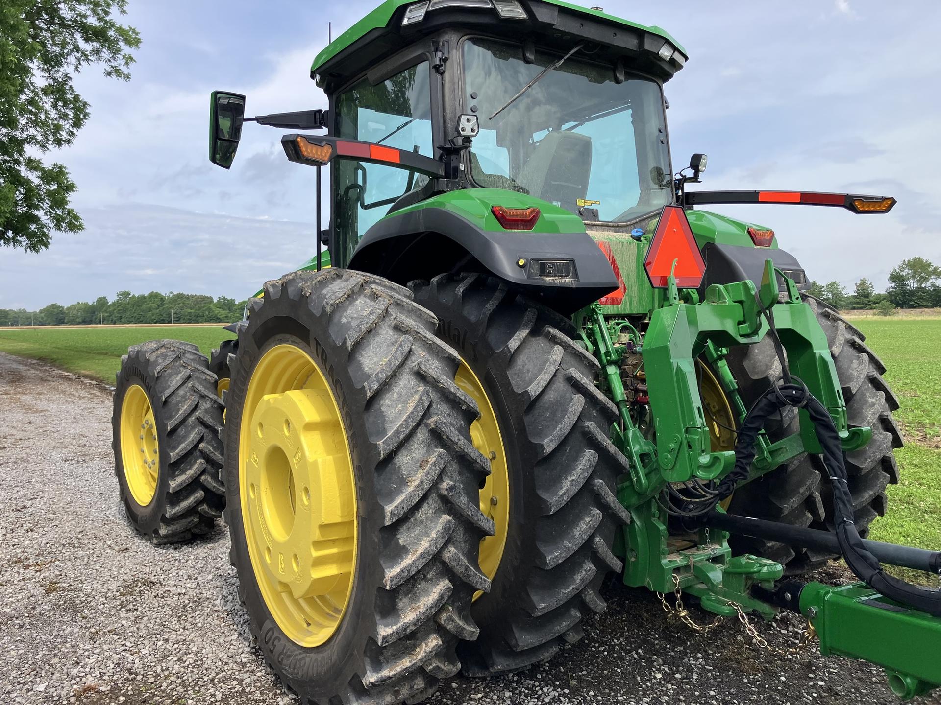 2024 John Deere 8R 310 Image