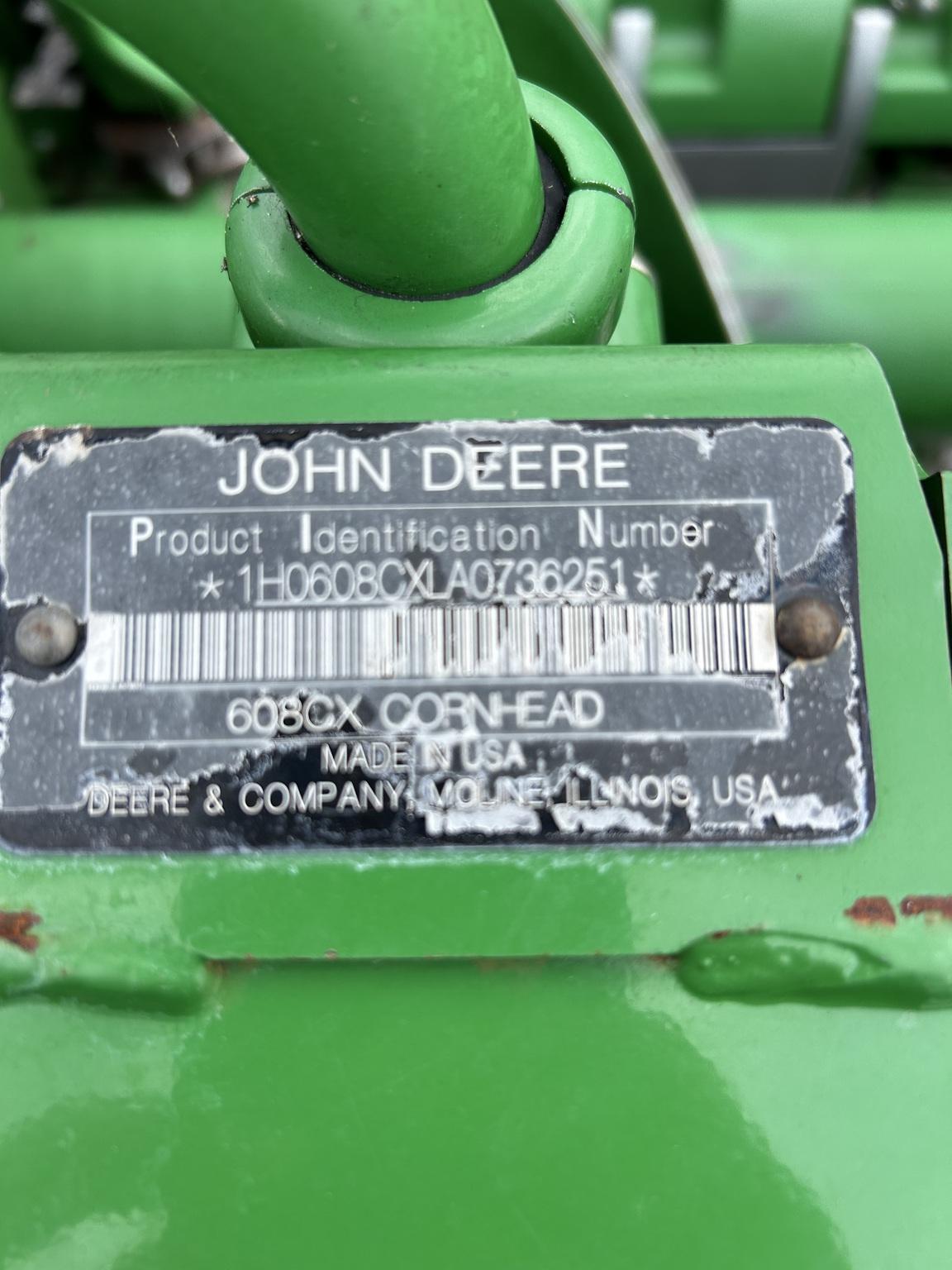 2010 John Deere 608C Image