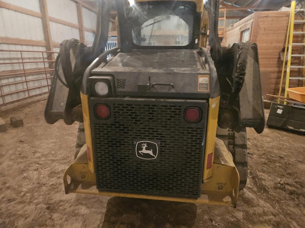 2015 John Deere 319E Image