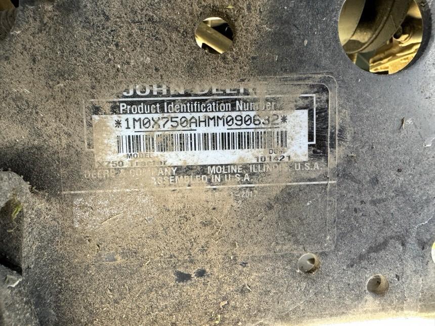 2021 John Deere X750 Image