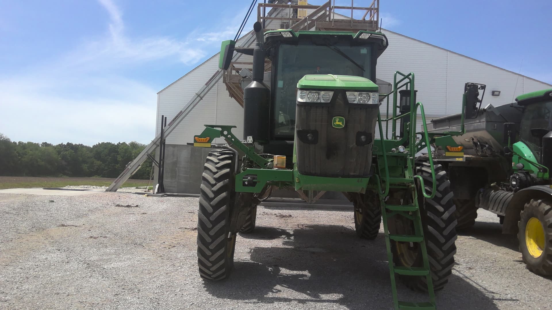 2022 John Deere 600R Image