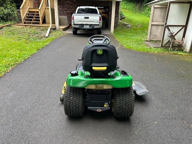 2008 John Deere X320 Image