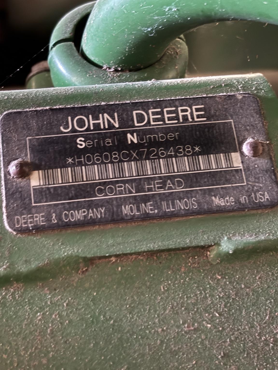 2008 John Deere 608C Image