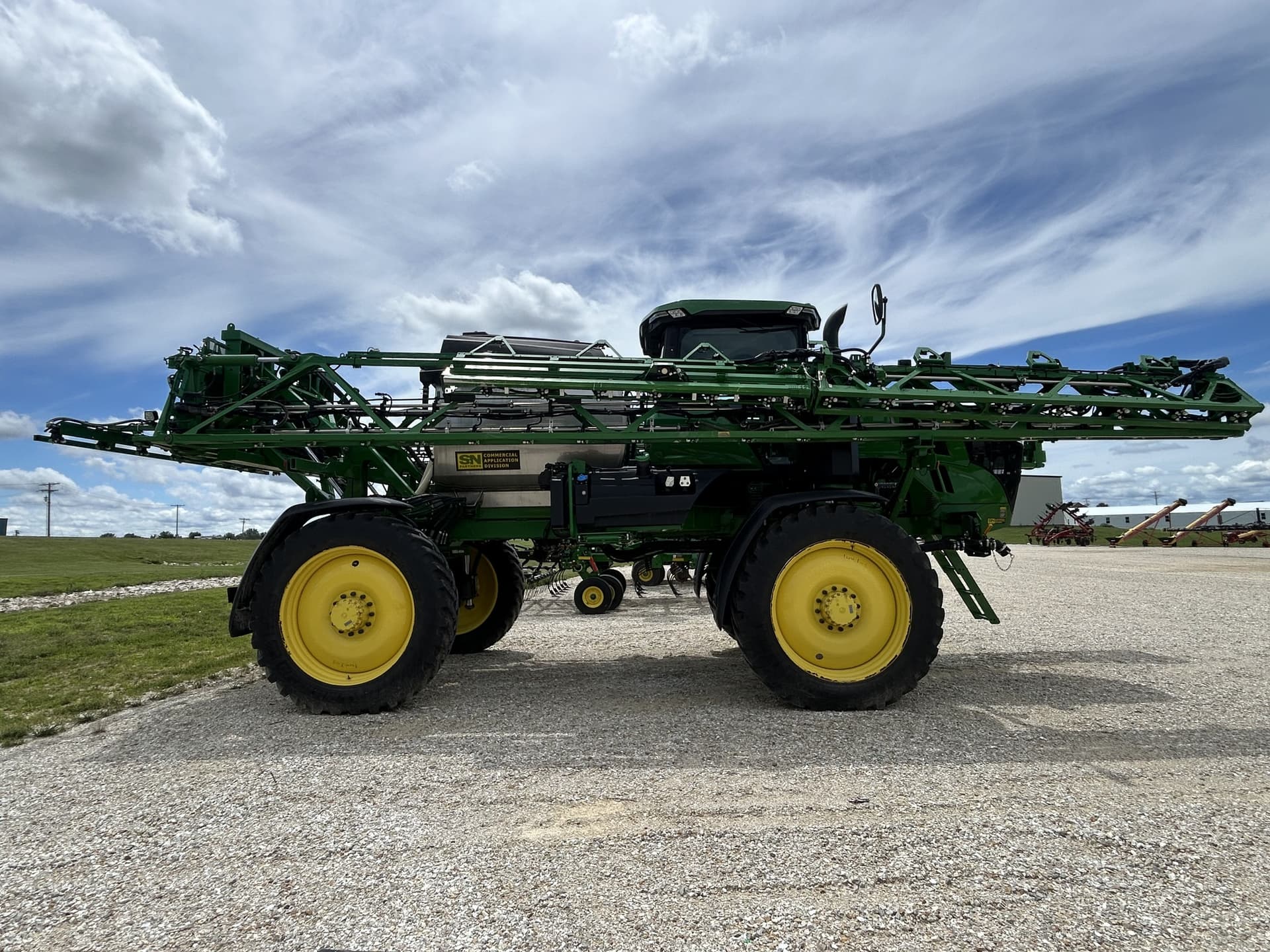 2022 John Deere 412R Image