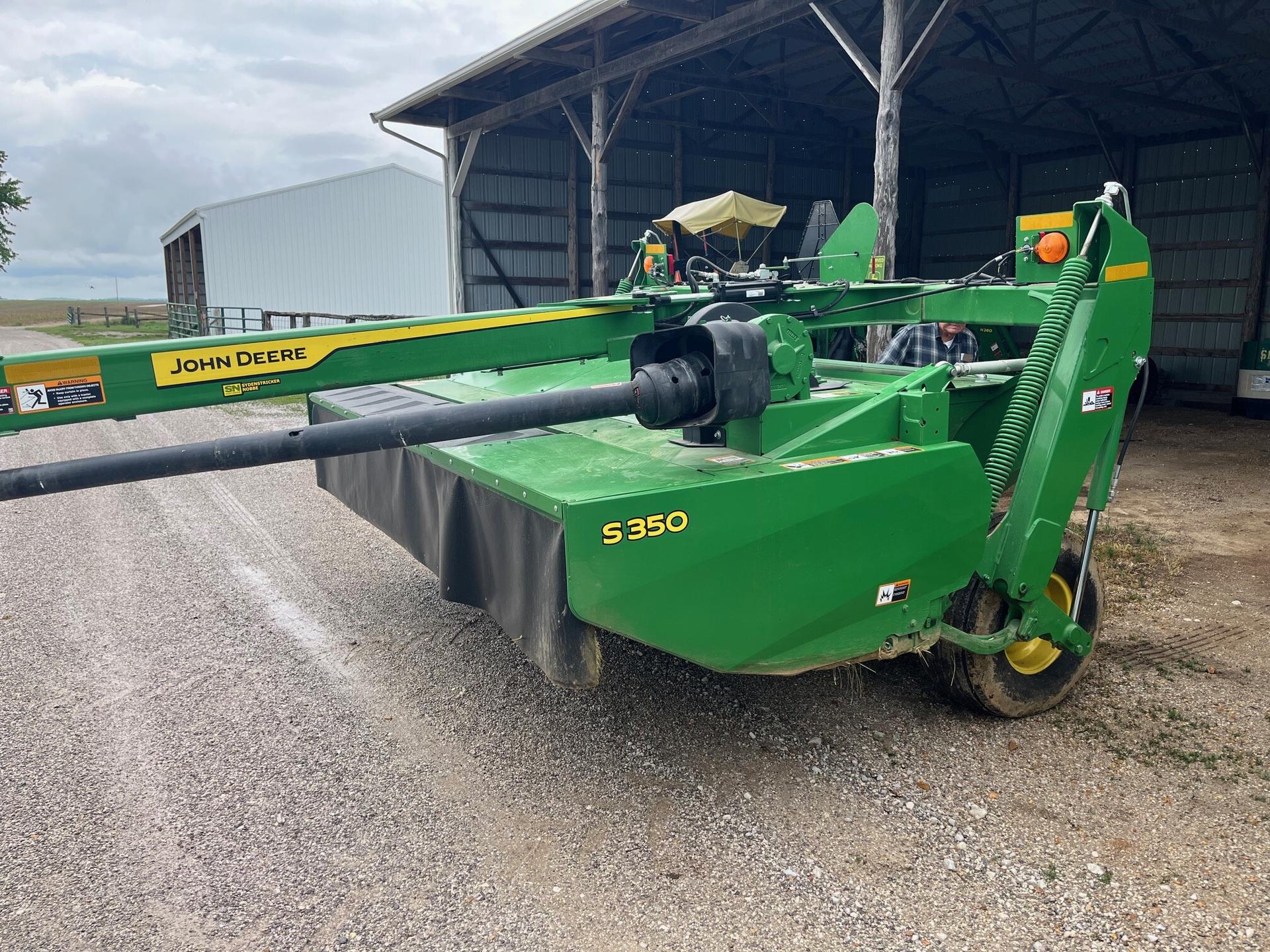 2022 John Deere S350 Image