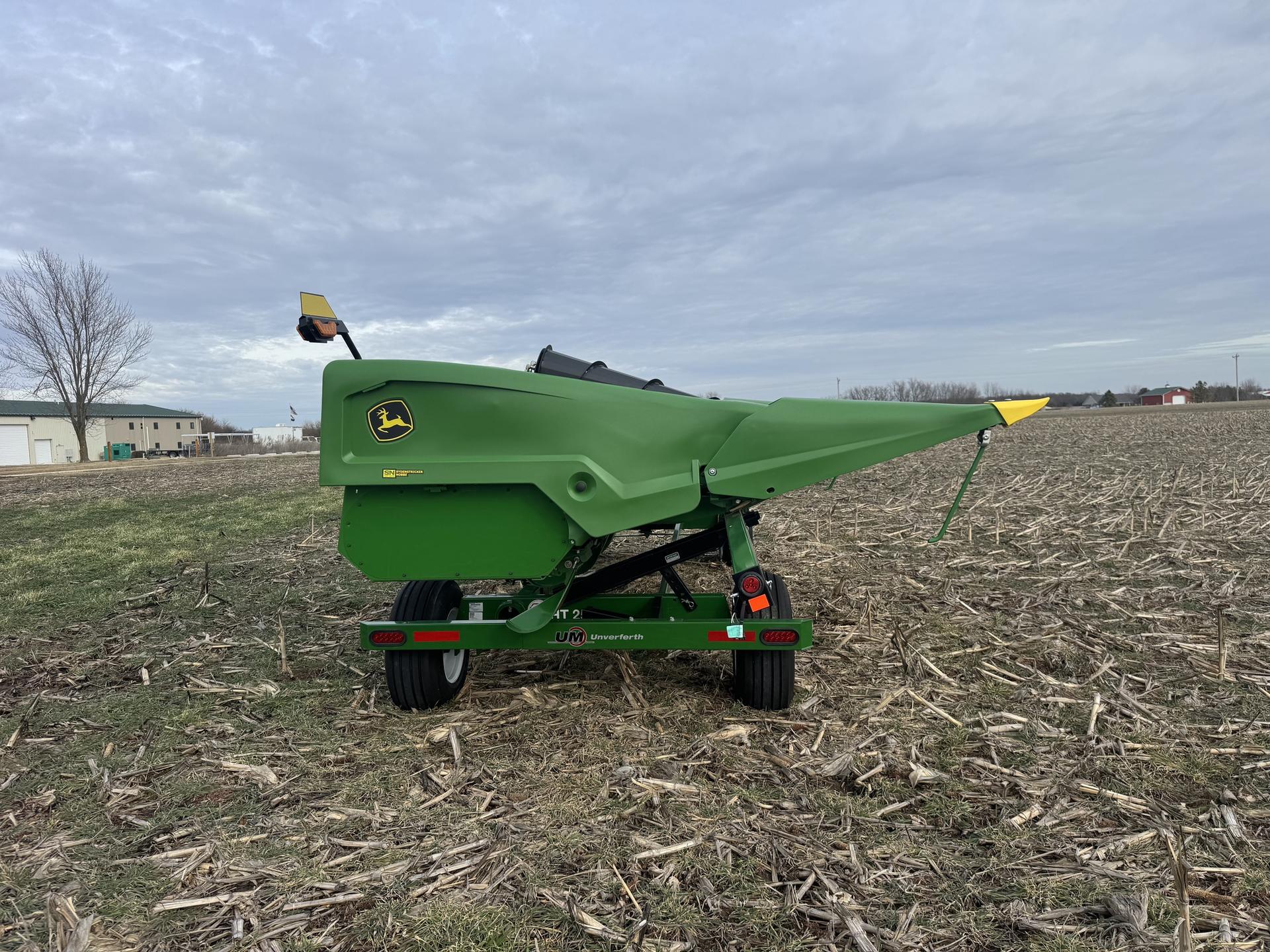2024 John Deere C8R Image