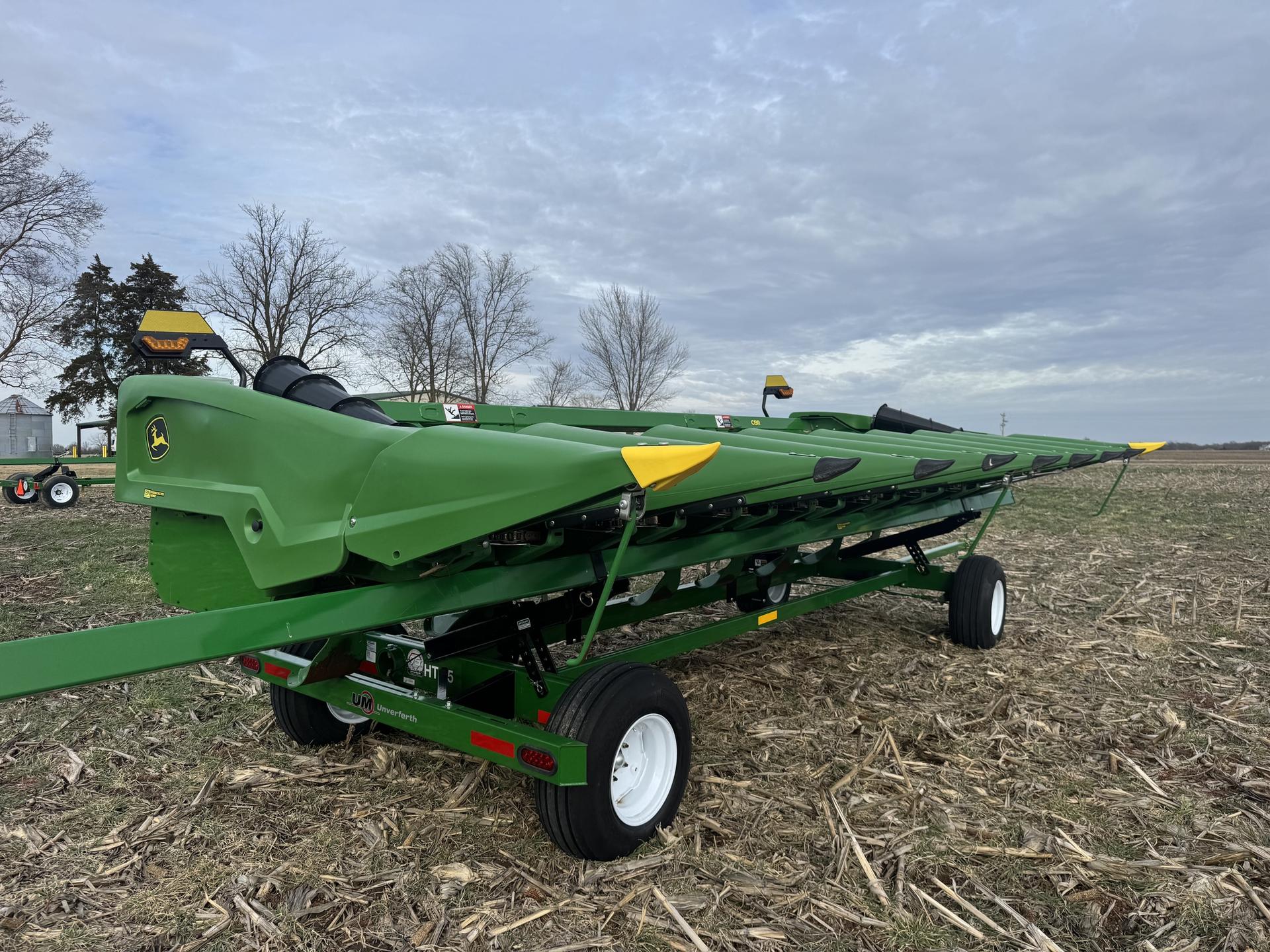 2024 John Deere C8R Image
