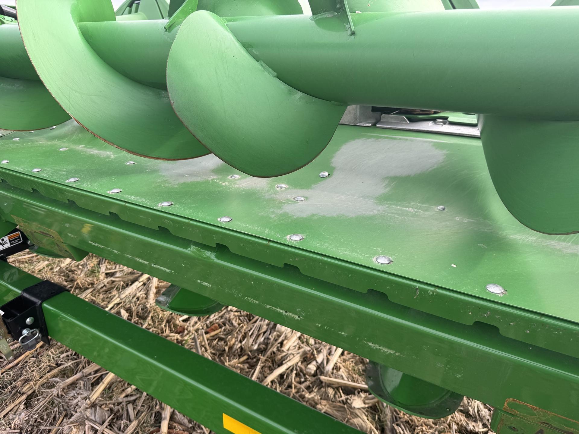2024 John Deere C8R Image