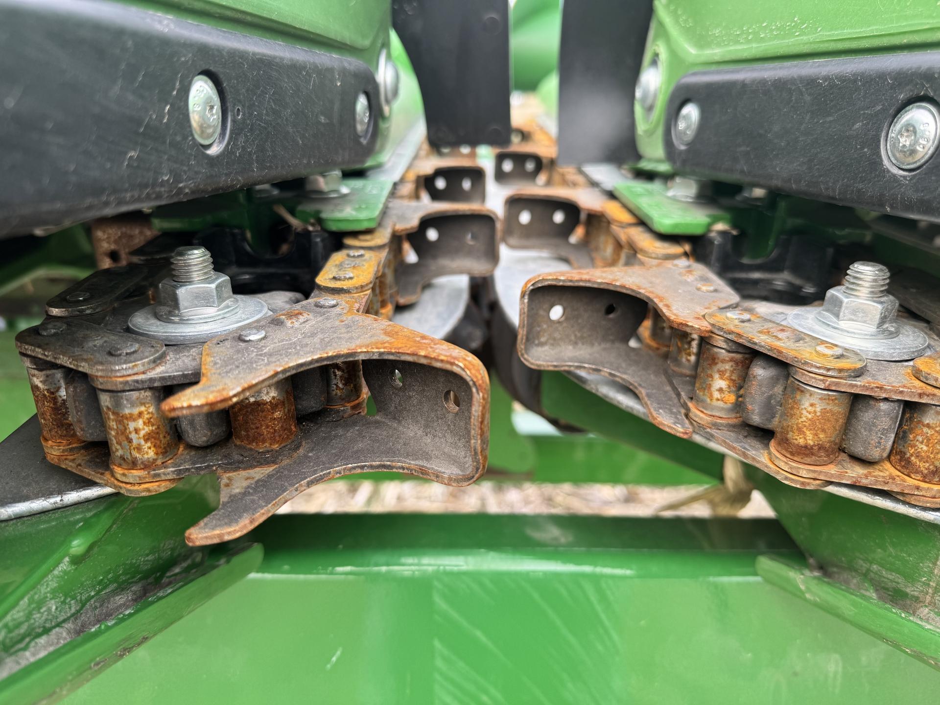 2024 John Deere C8R Image