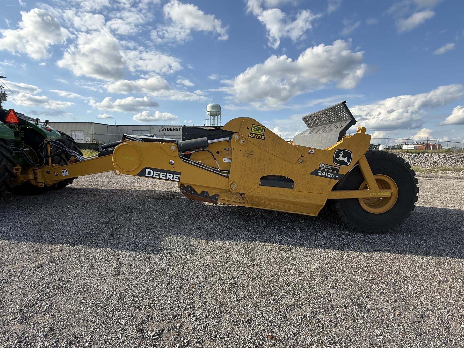 2024 John Deere 2412D E Image