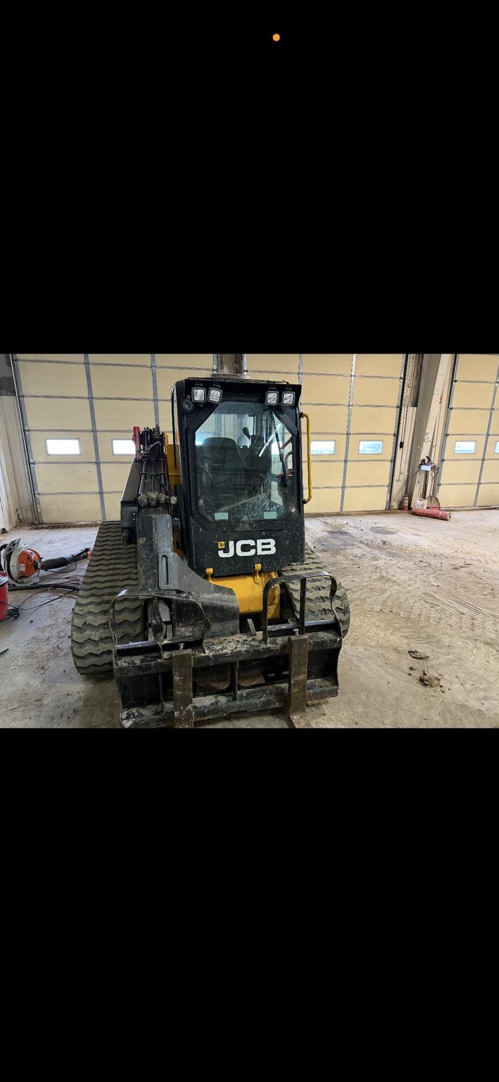 2022 JCB 3TS-8T Image