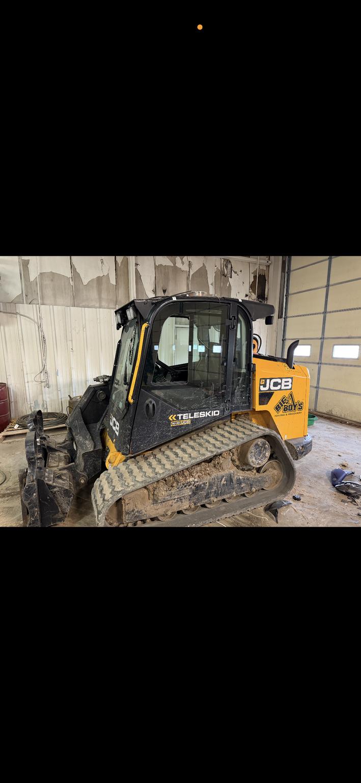 2022 JCB 3TS-8T Image