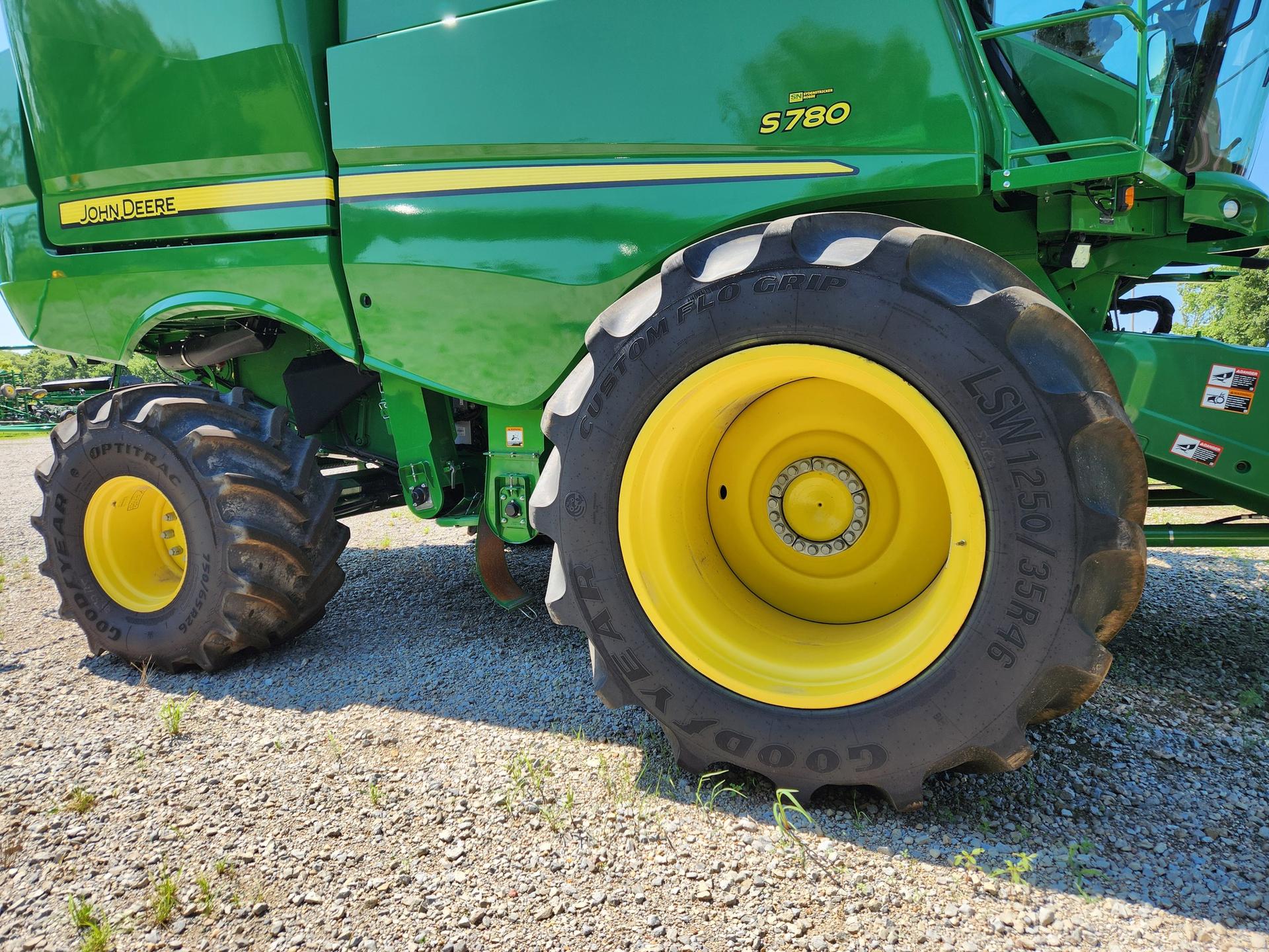 2023 John Deere S780 Image