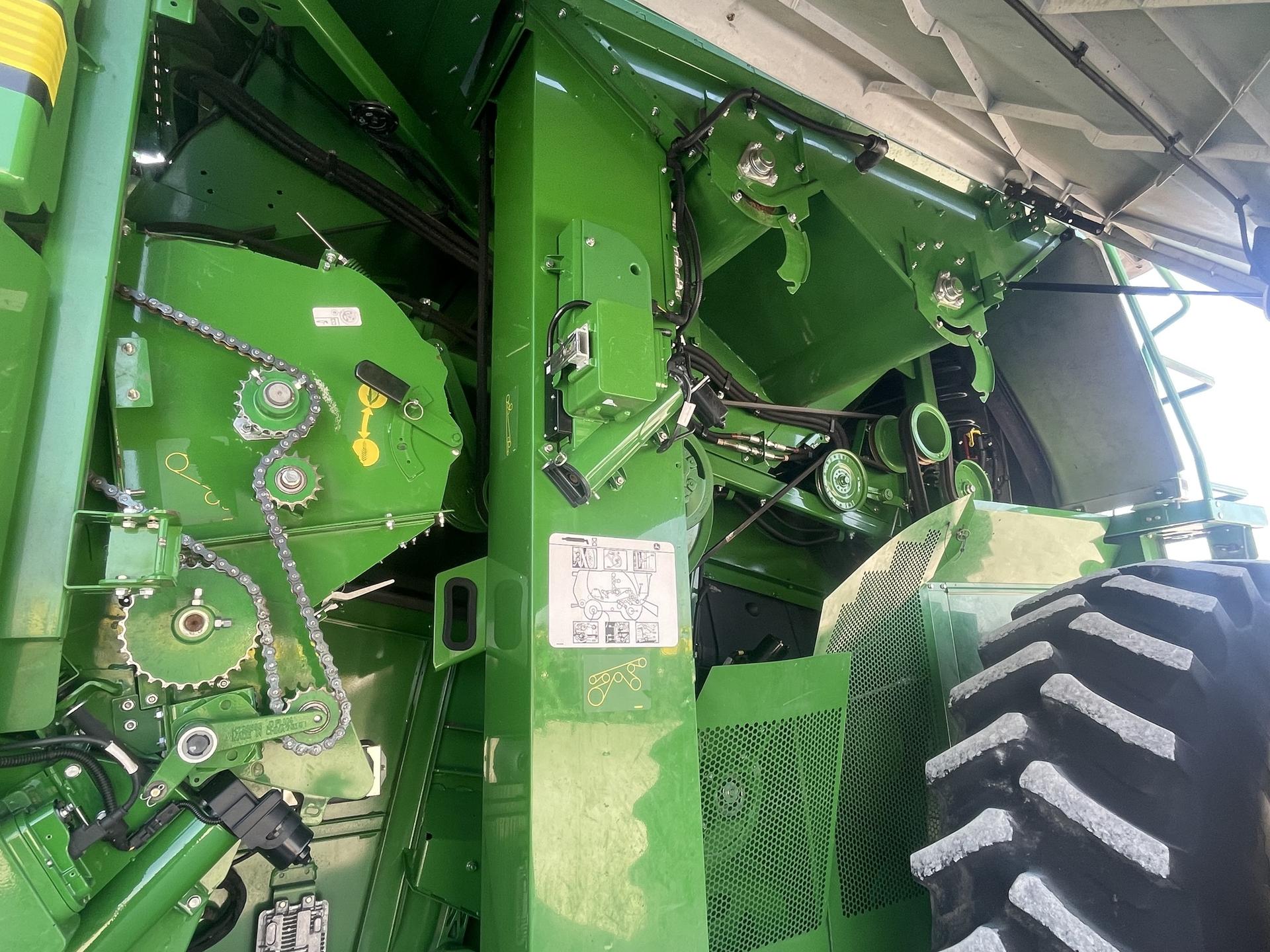 2018 John Deere S790 Image