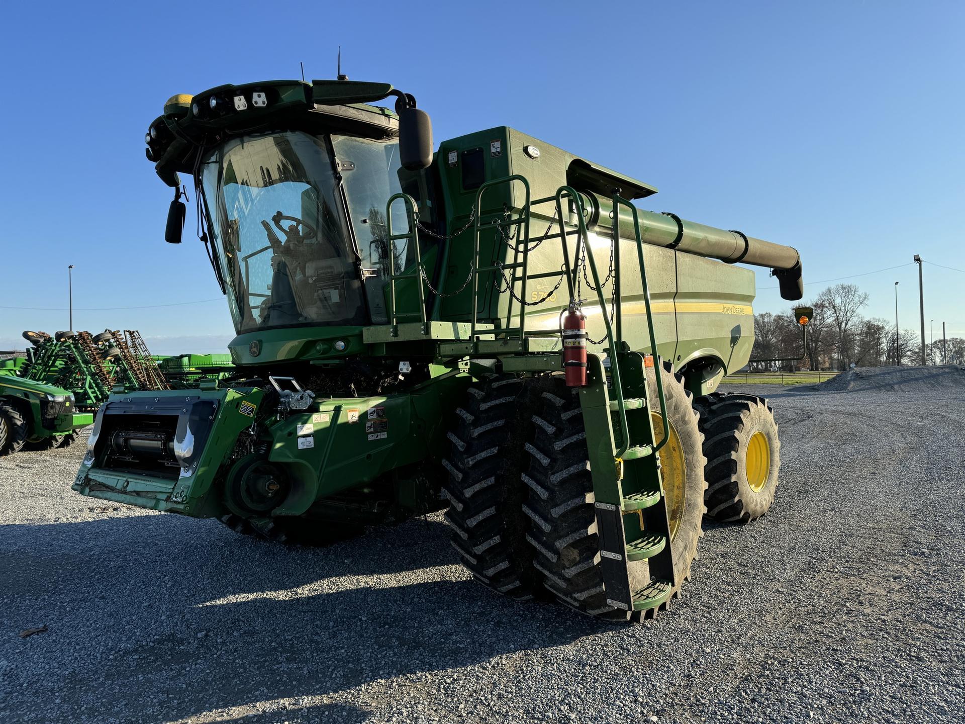2023 John Deere S780 Image