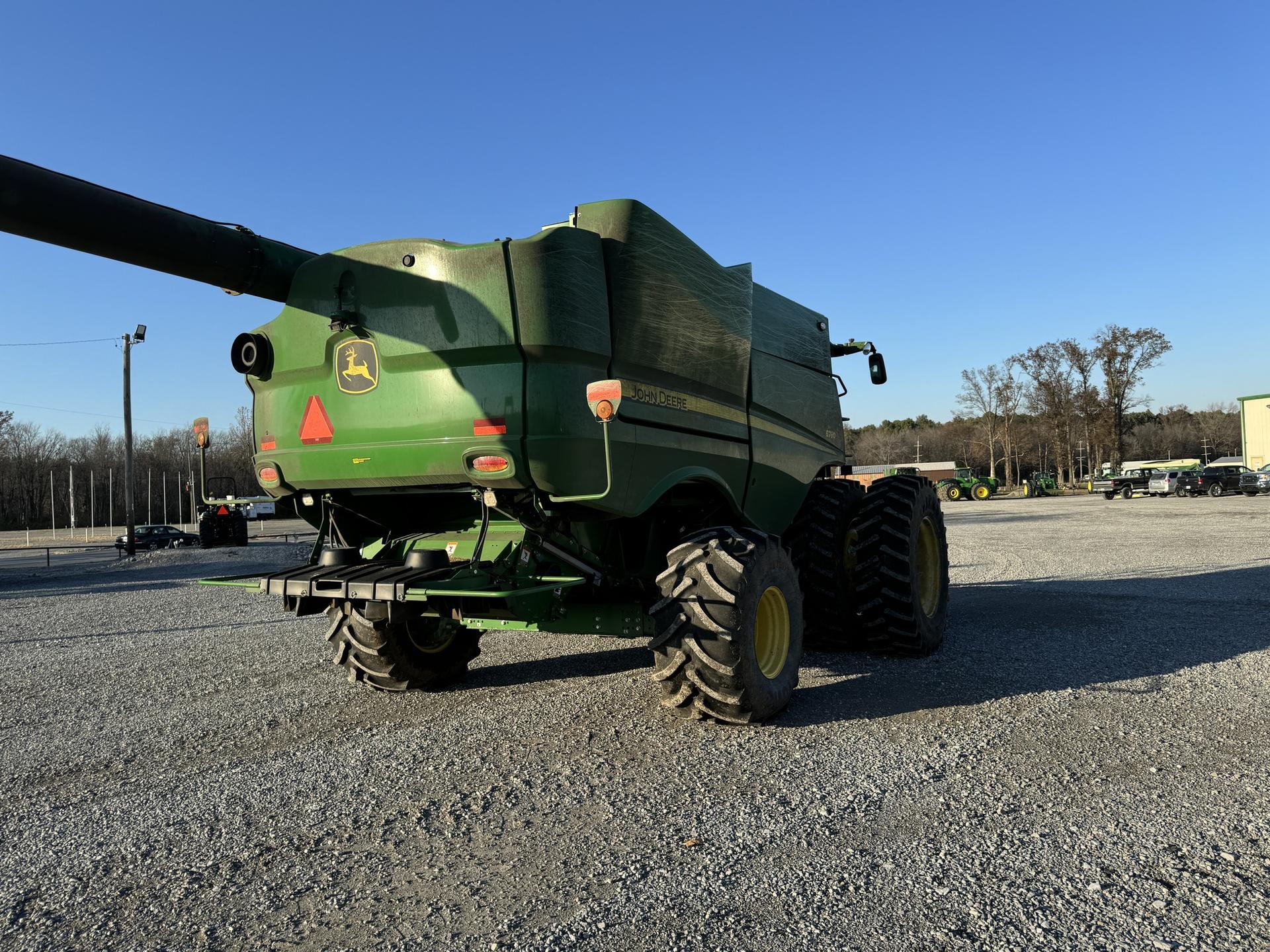 2023 John Deere S780 Image