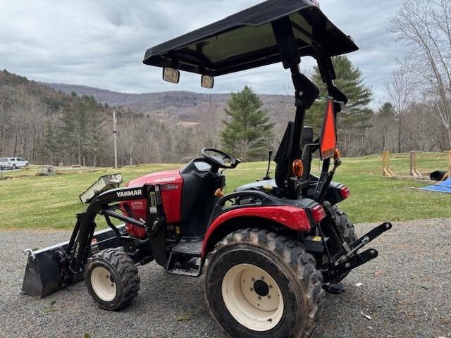2015 Yanmar SA324 Image