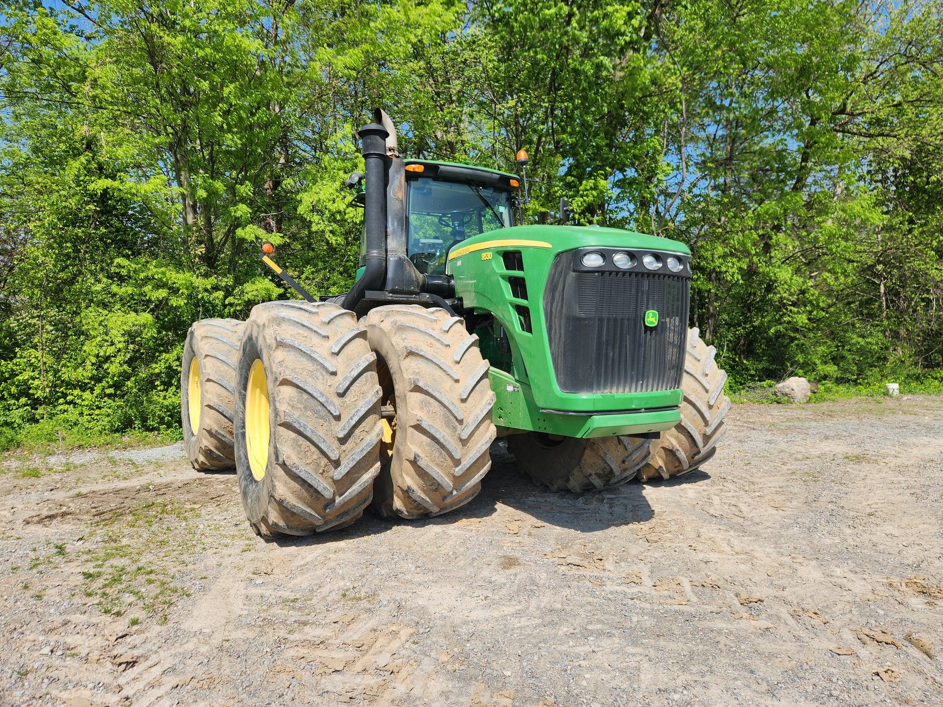 2011 John Deere 9530 Image