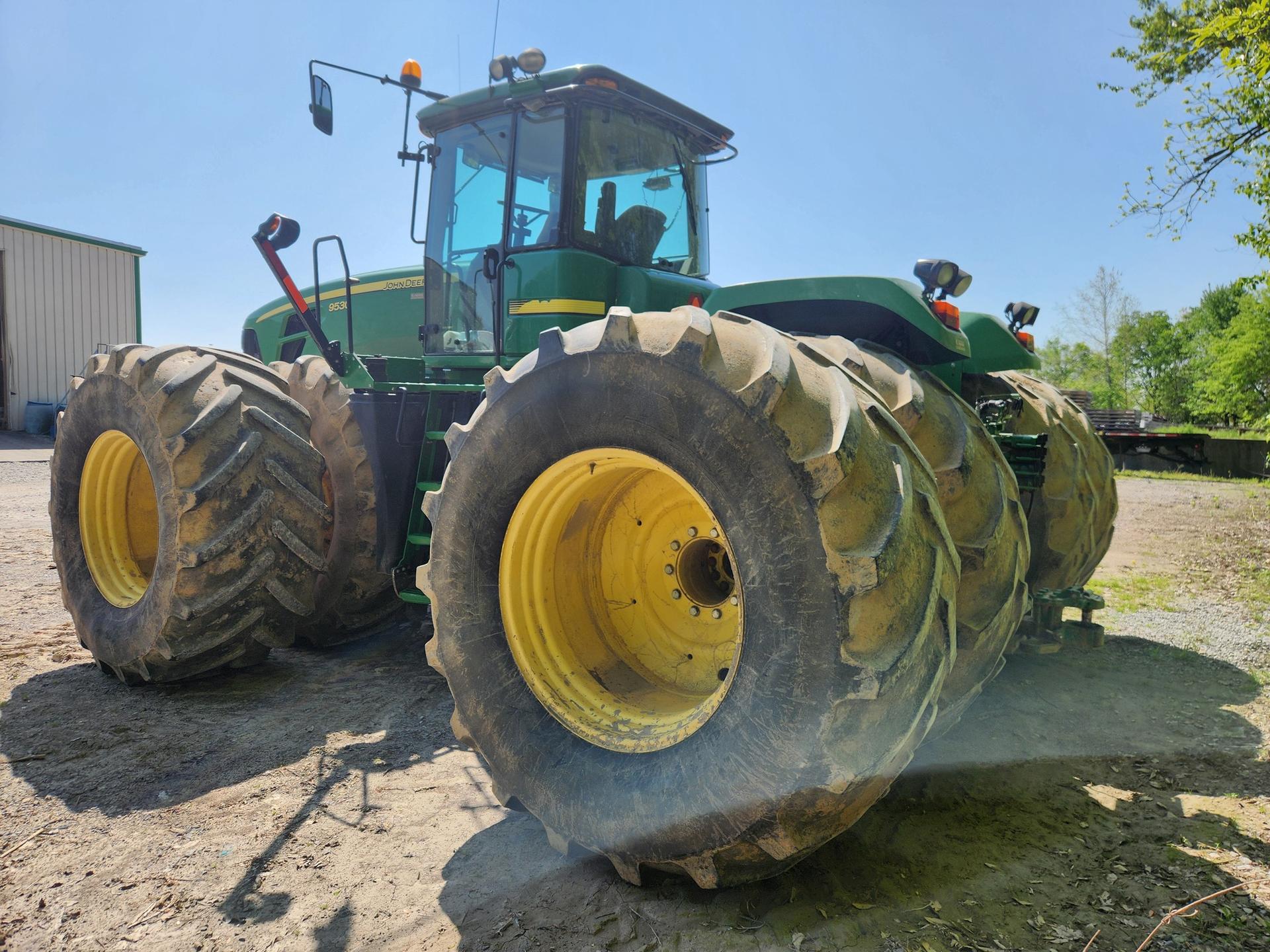2011 John Deere 9530 Image