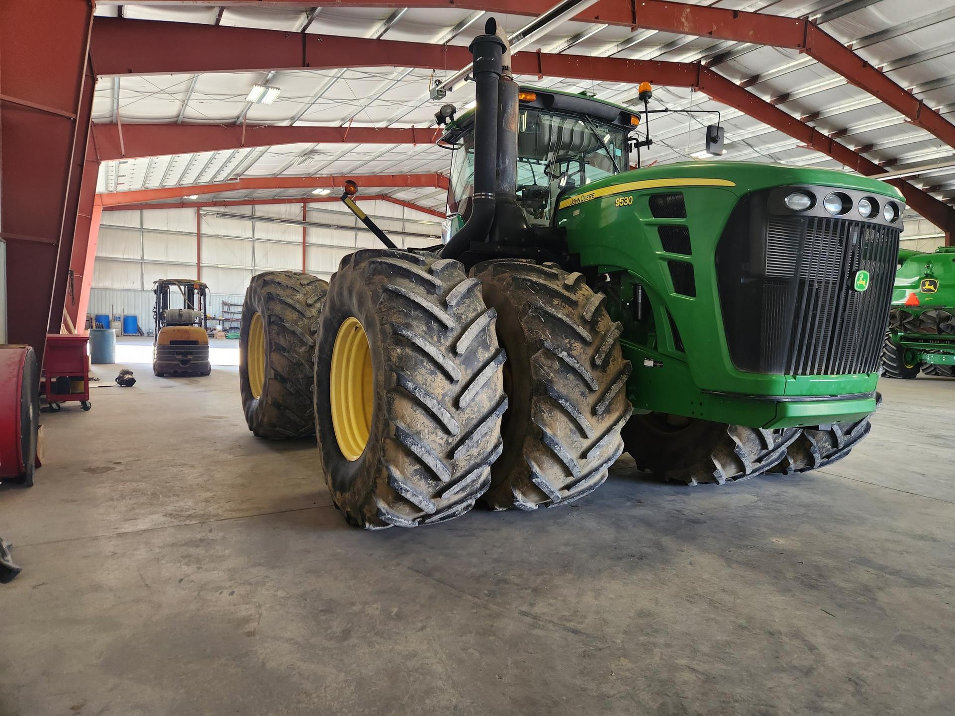 2011 John Deere 9530 Image
