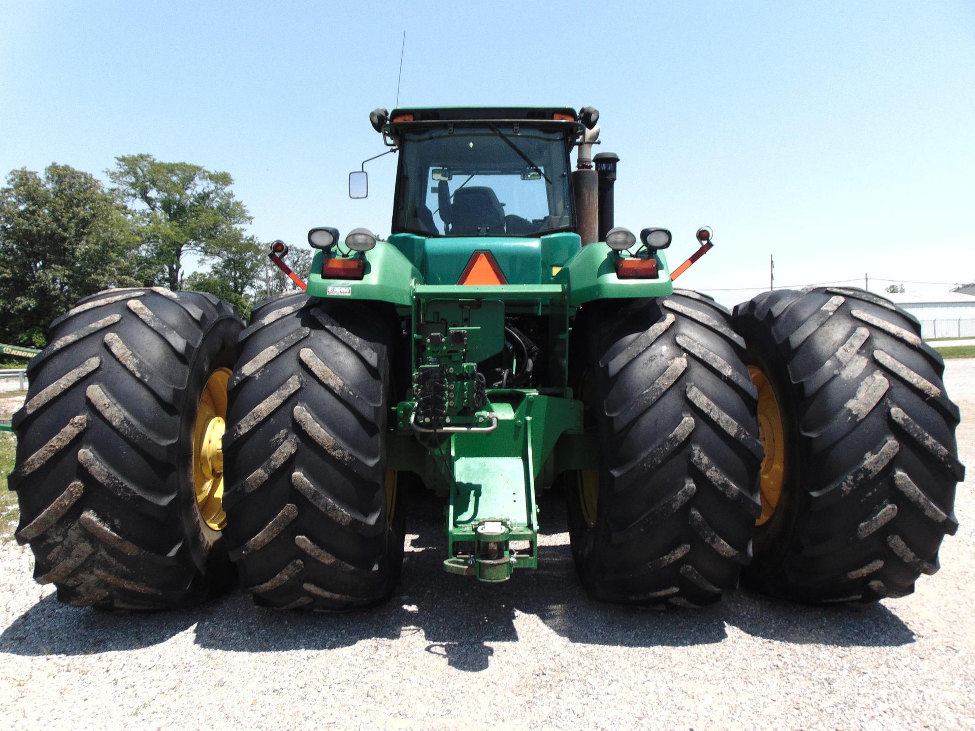2011 John Deere 9530 Image