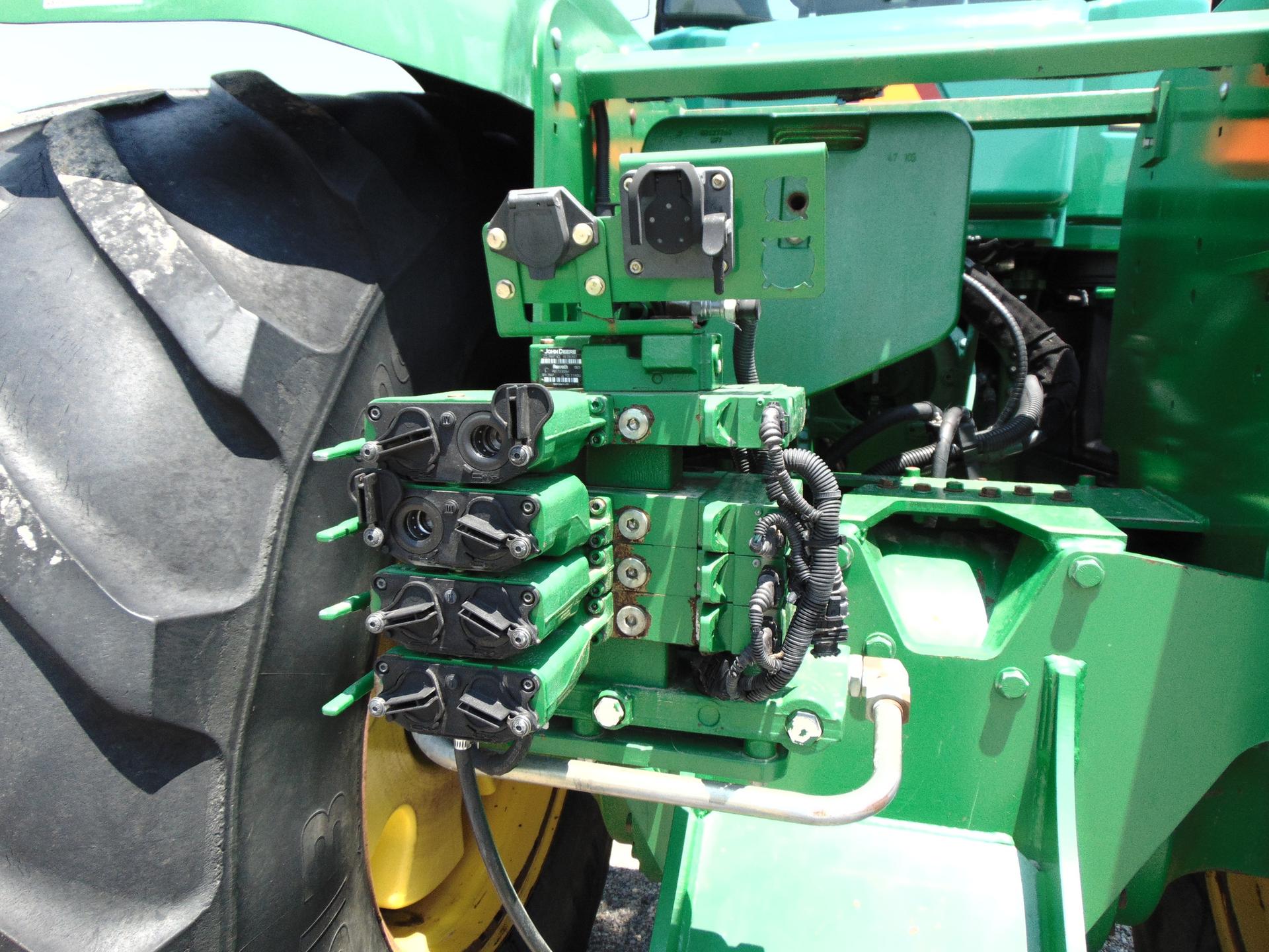 2011 John Deere 9530 Image