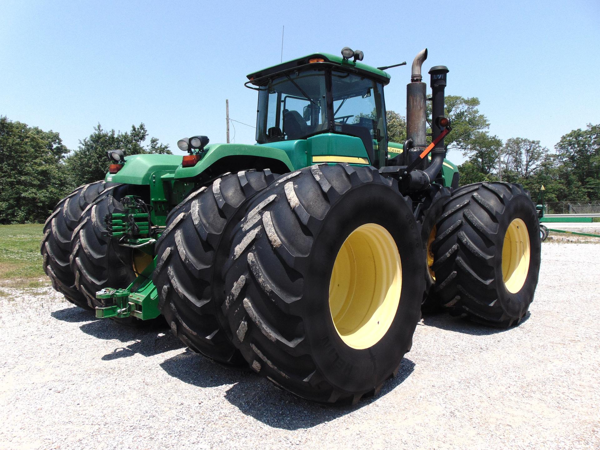 2011 John Deere 9530 Image