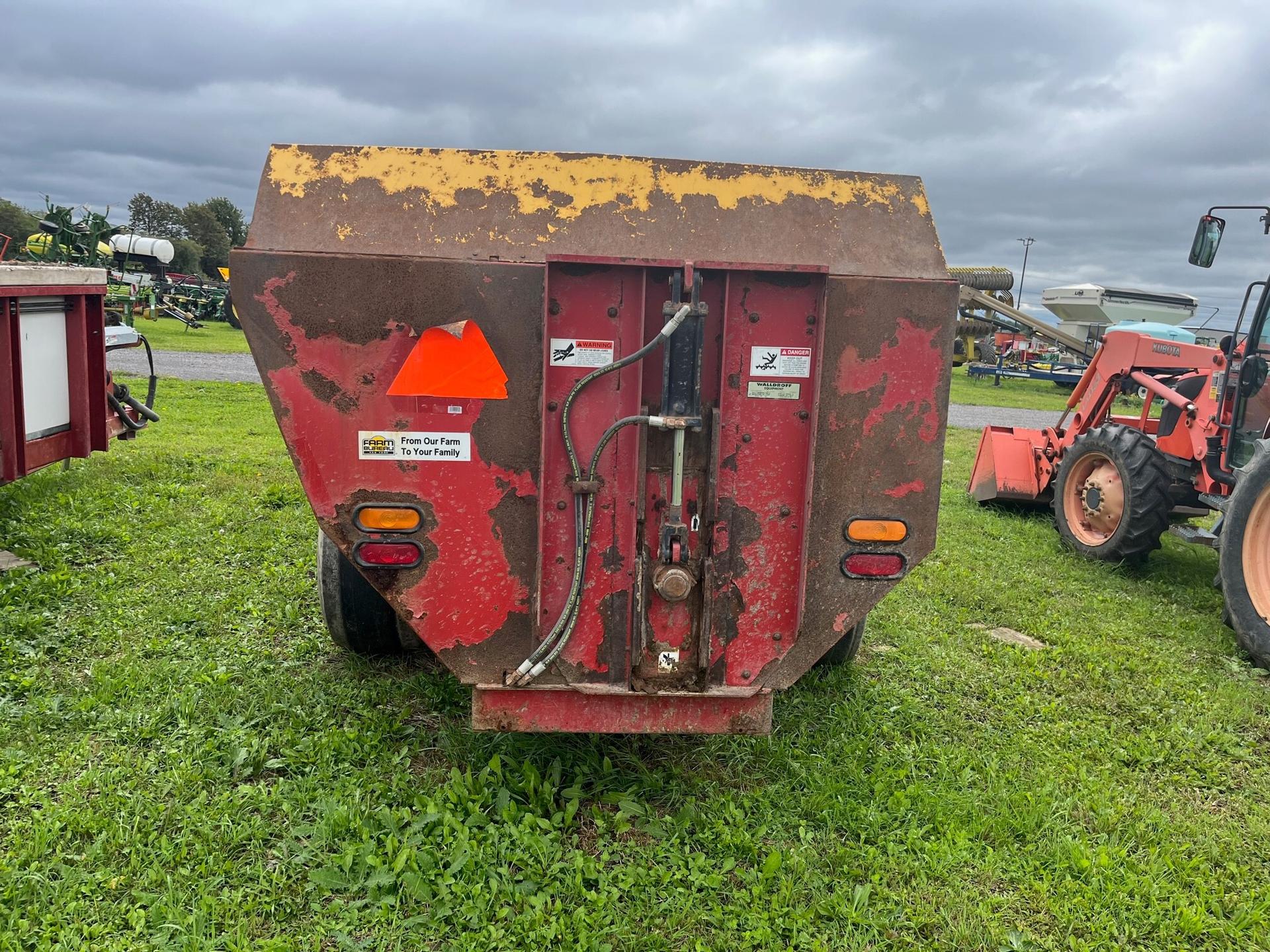 2010 New Holland Duratank 2000S Image