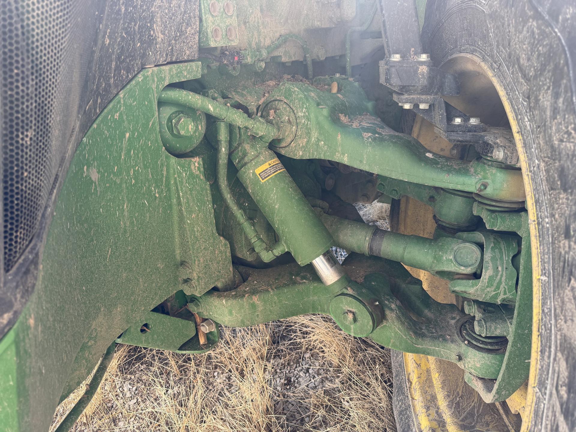 2023 John Deere 8R 340 Image