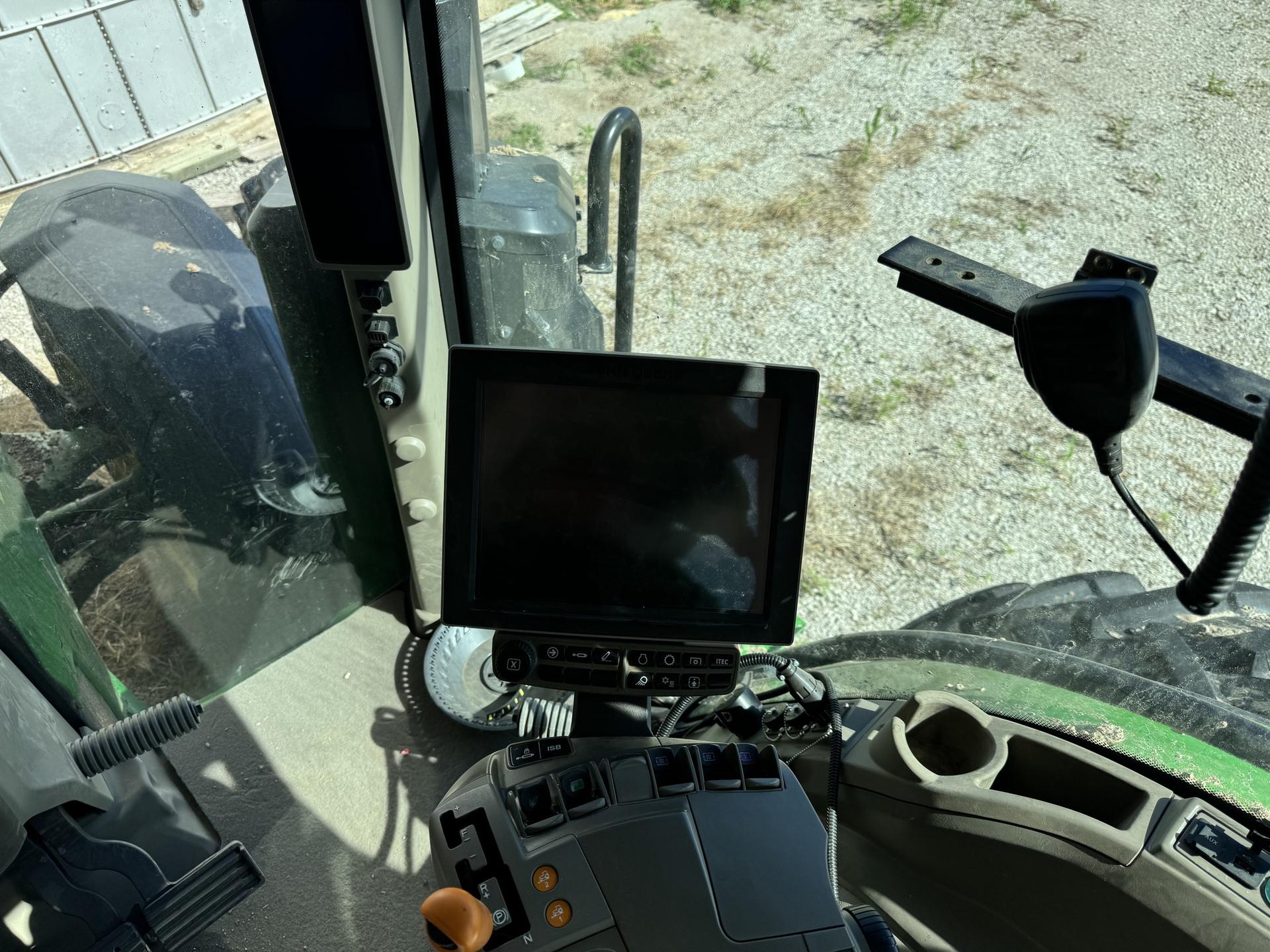 2023 John Deere 8R 340 Image
