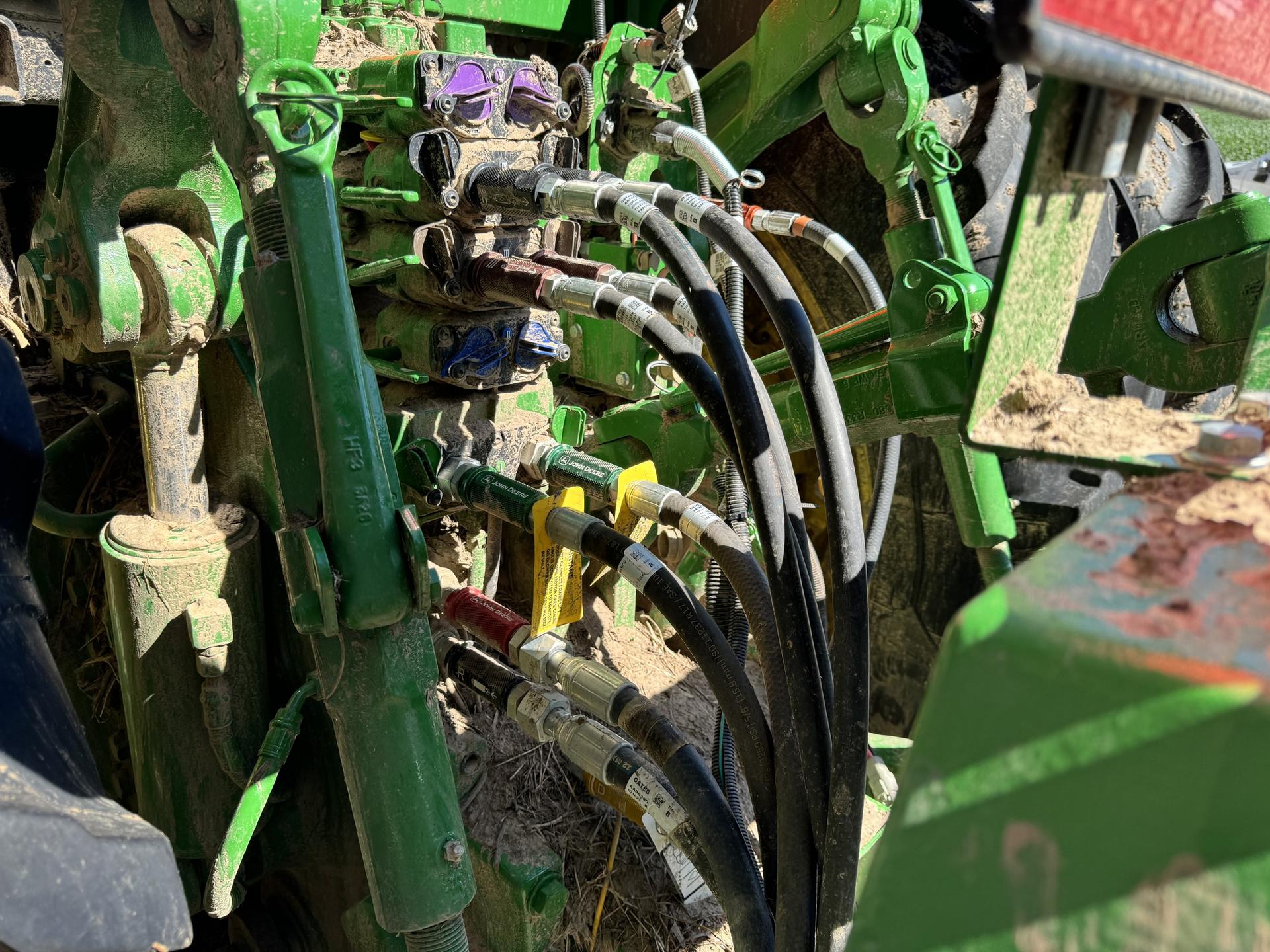 2023 John Deere 8R 340 Image