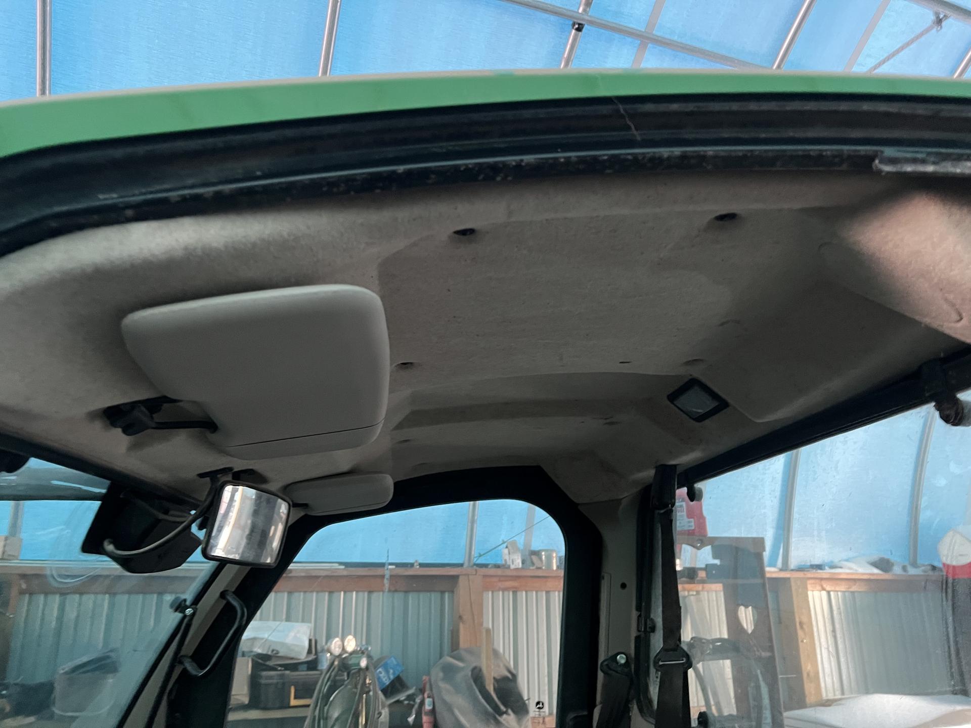 2019 John Deere XUV 835R Image