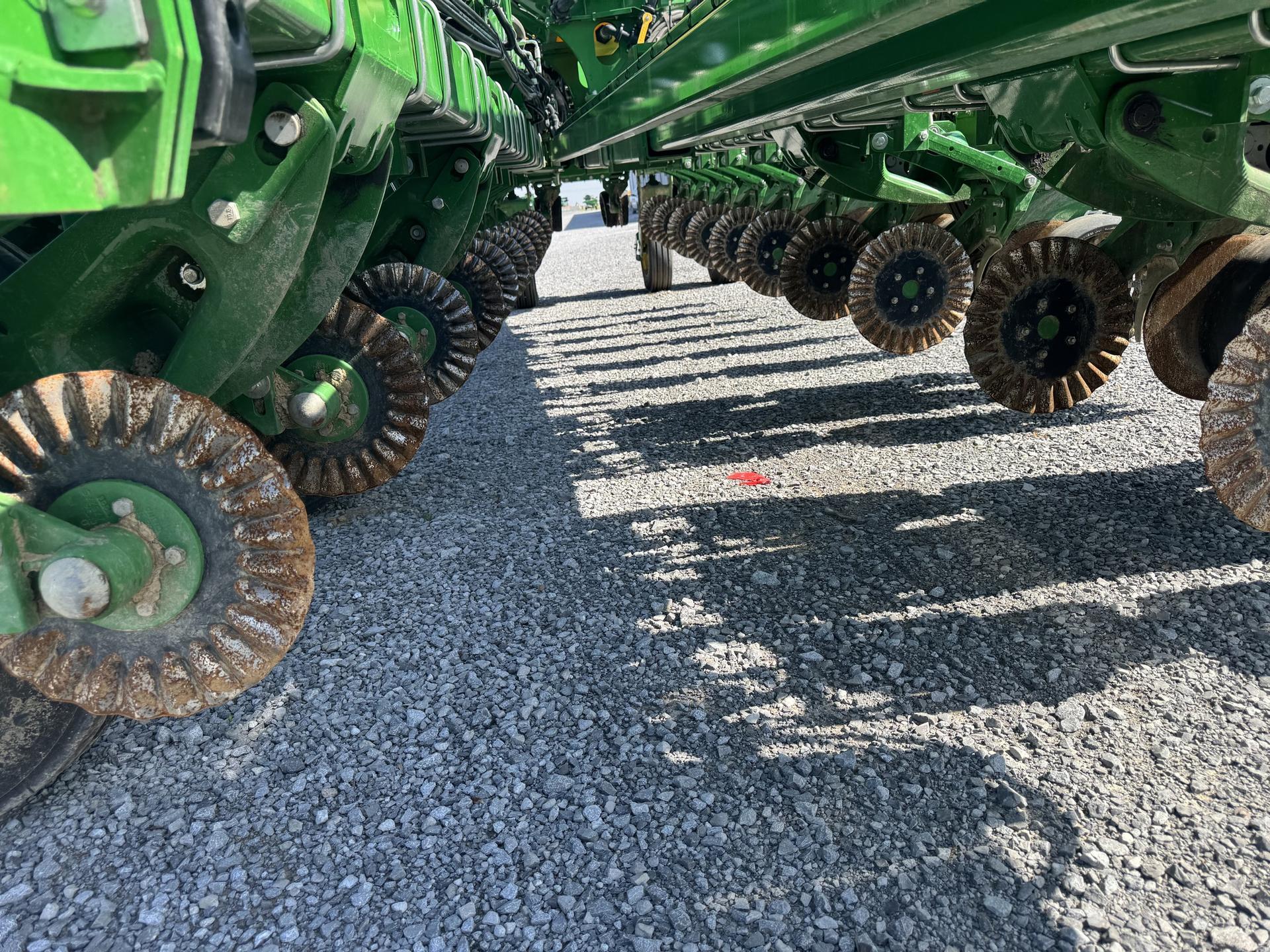 2024 John Deere 1775NT Image