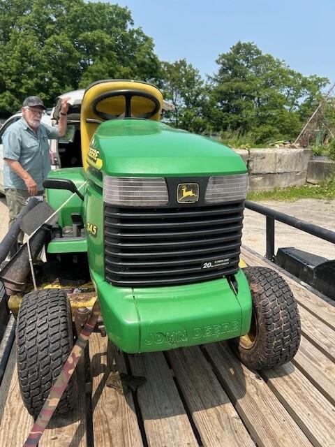 2000 John Deere 345 Image