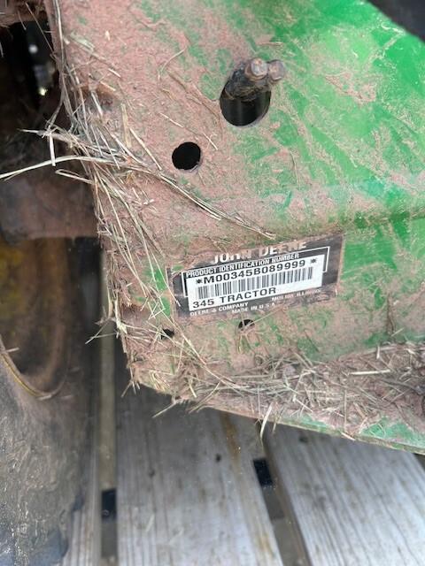 2000 John Deere 345 Image