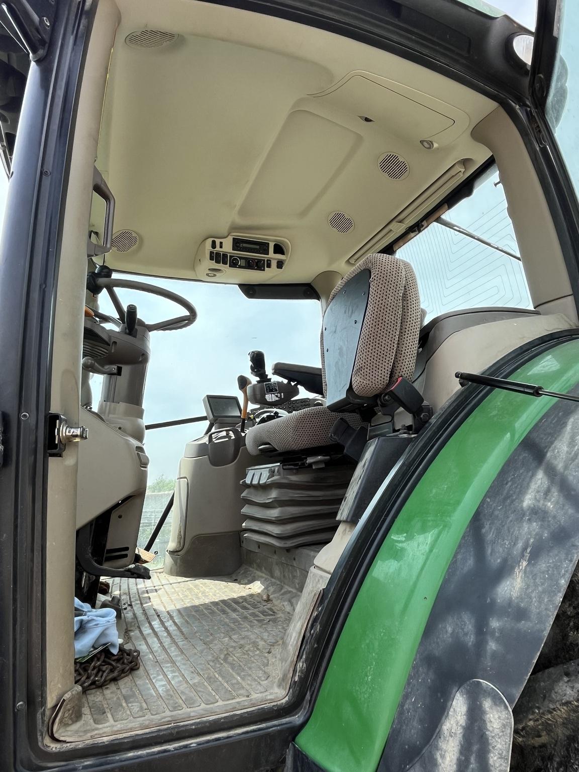 2015 John Deere 6150R Image