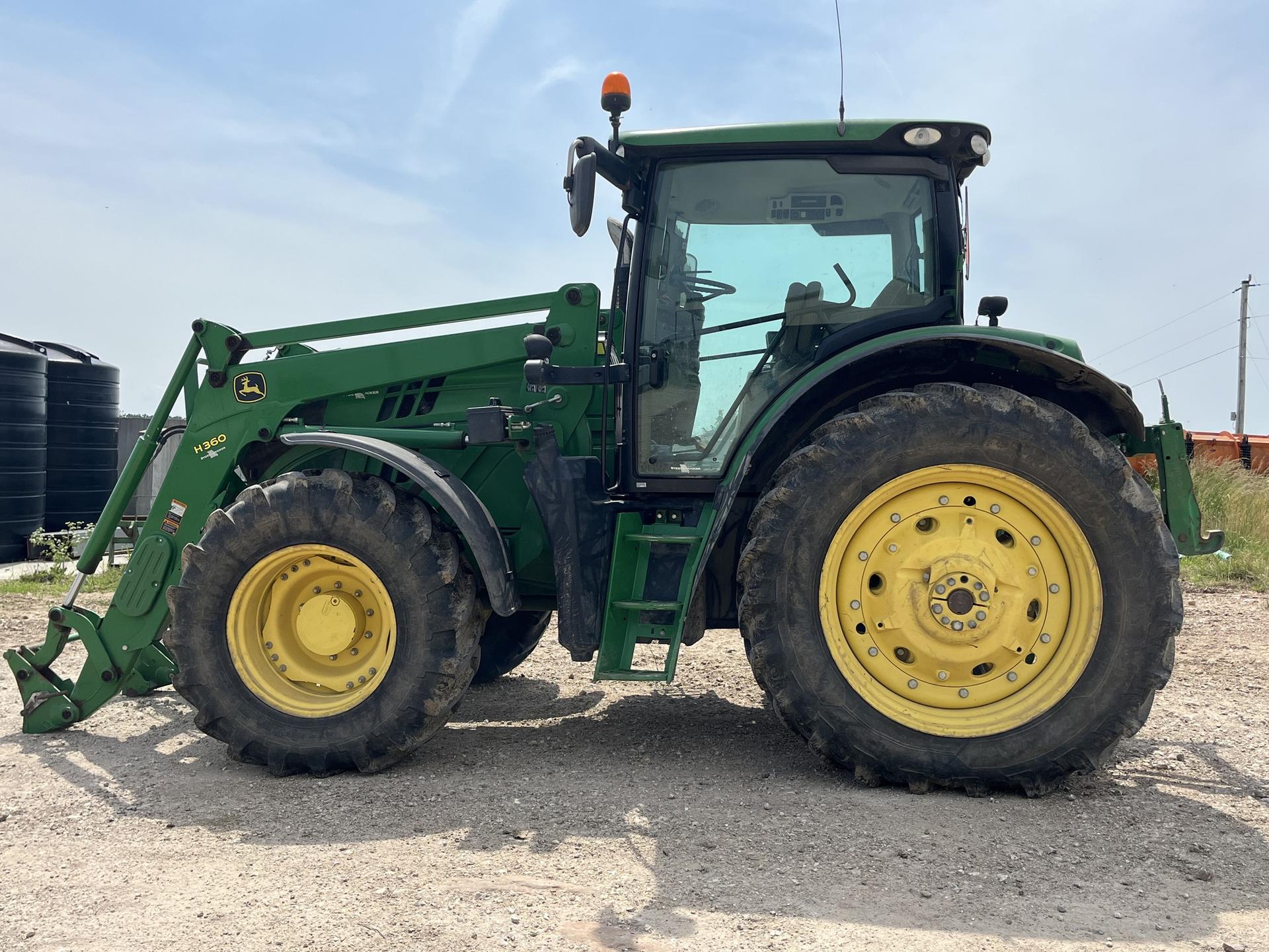 2015 John Deere 6150R Image