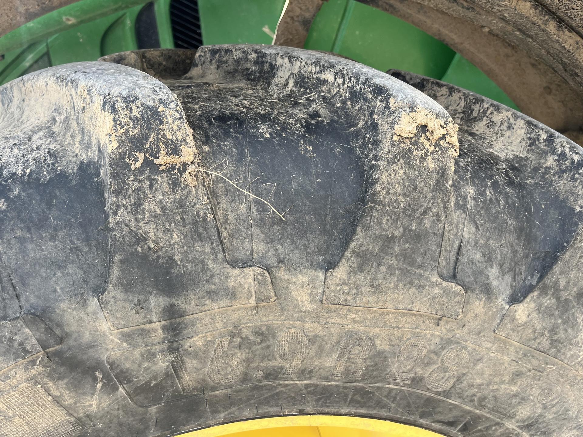 2015 John Deere 6150R Image
