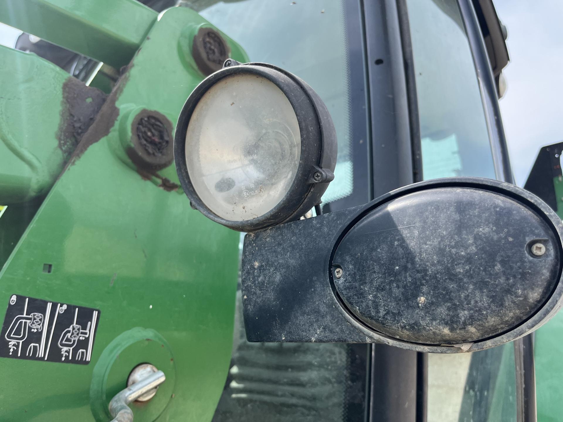 2015 John Deere 6150R Image