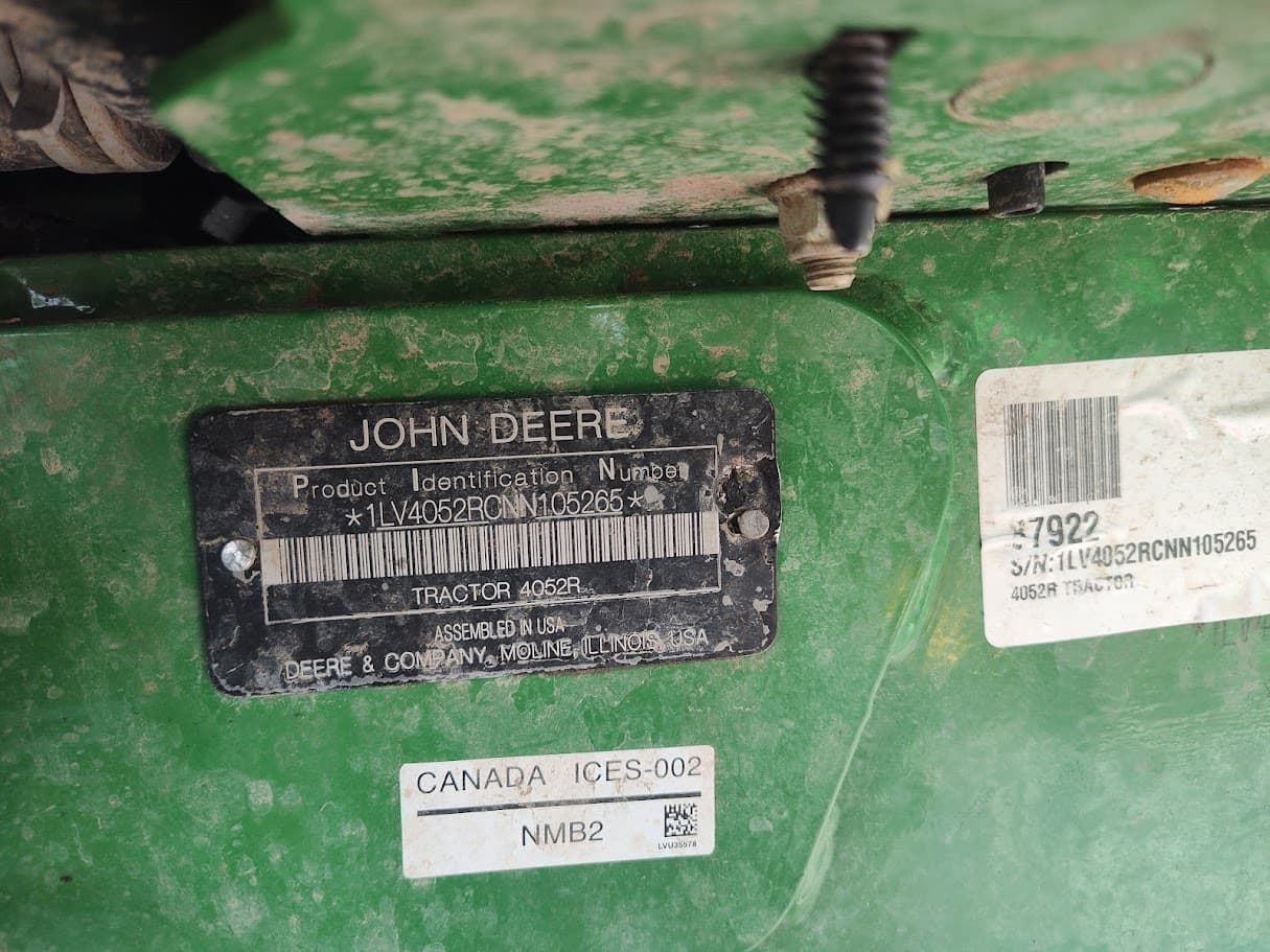 2022 John Deere 4052R Image