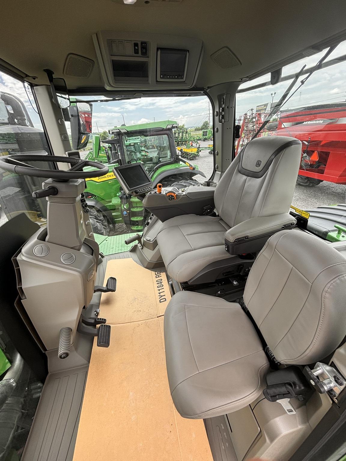 2023 John Deere 9RX 490 Image