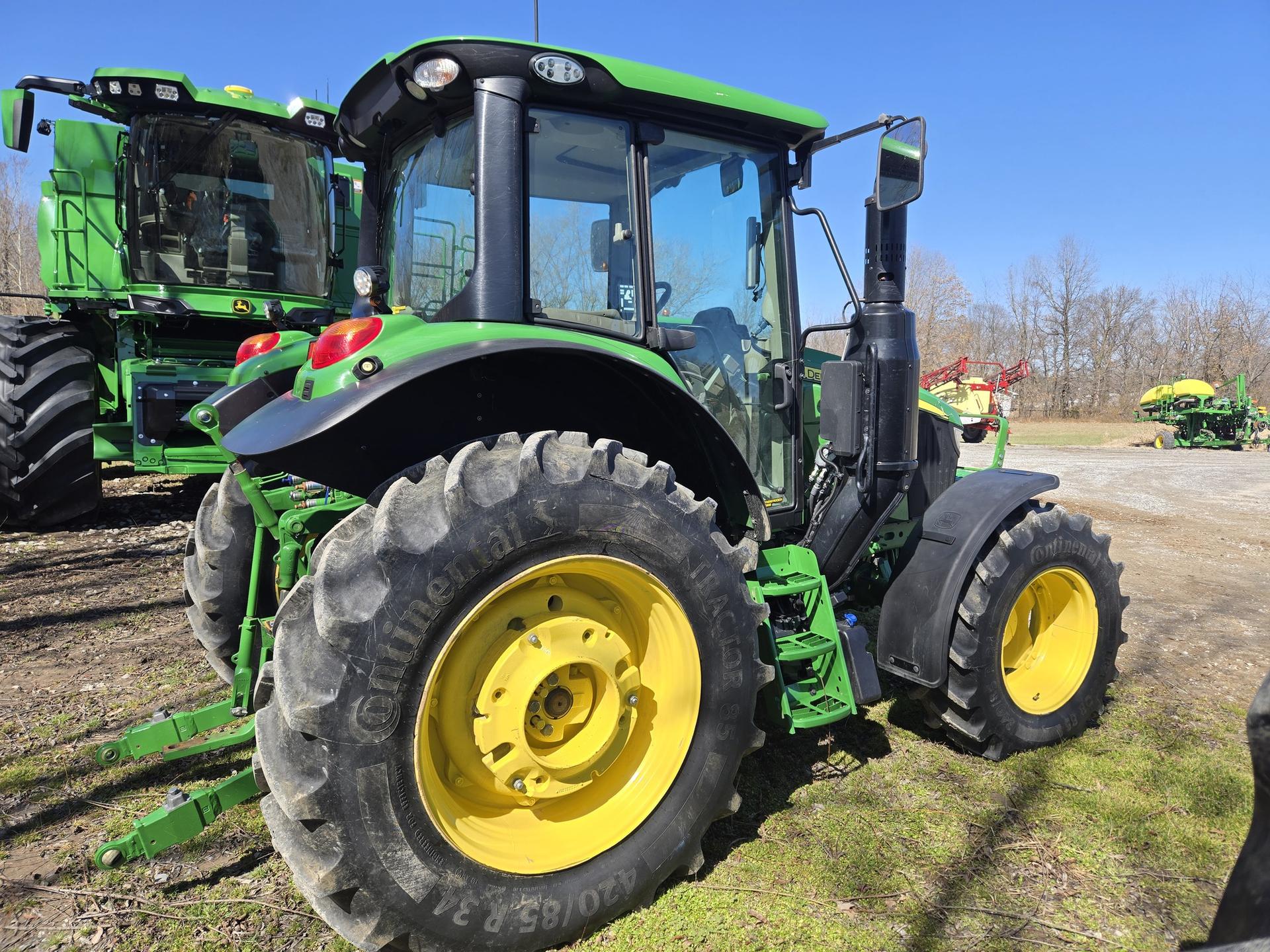 2023 John Deere 6120M Image