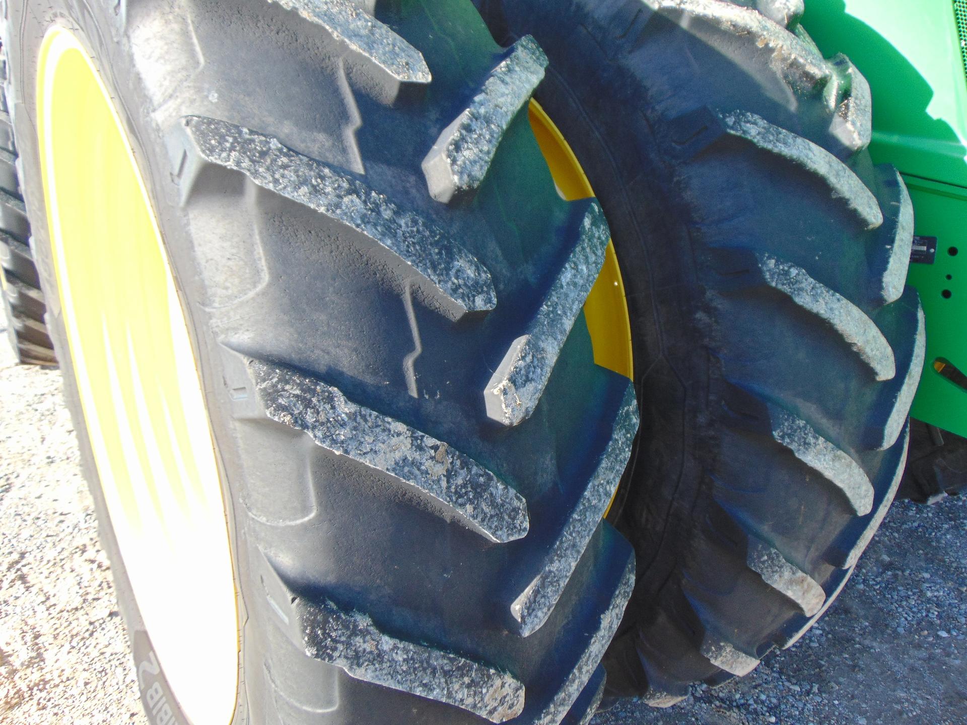2020 John Deere 9520R Image