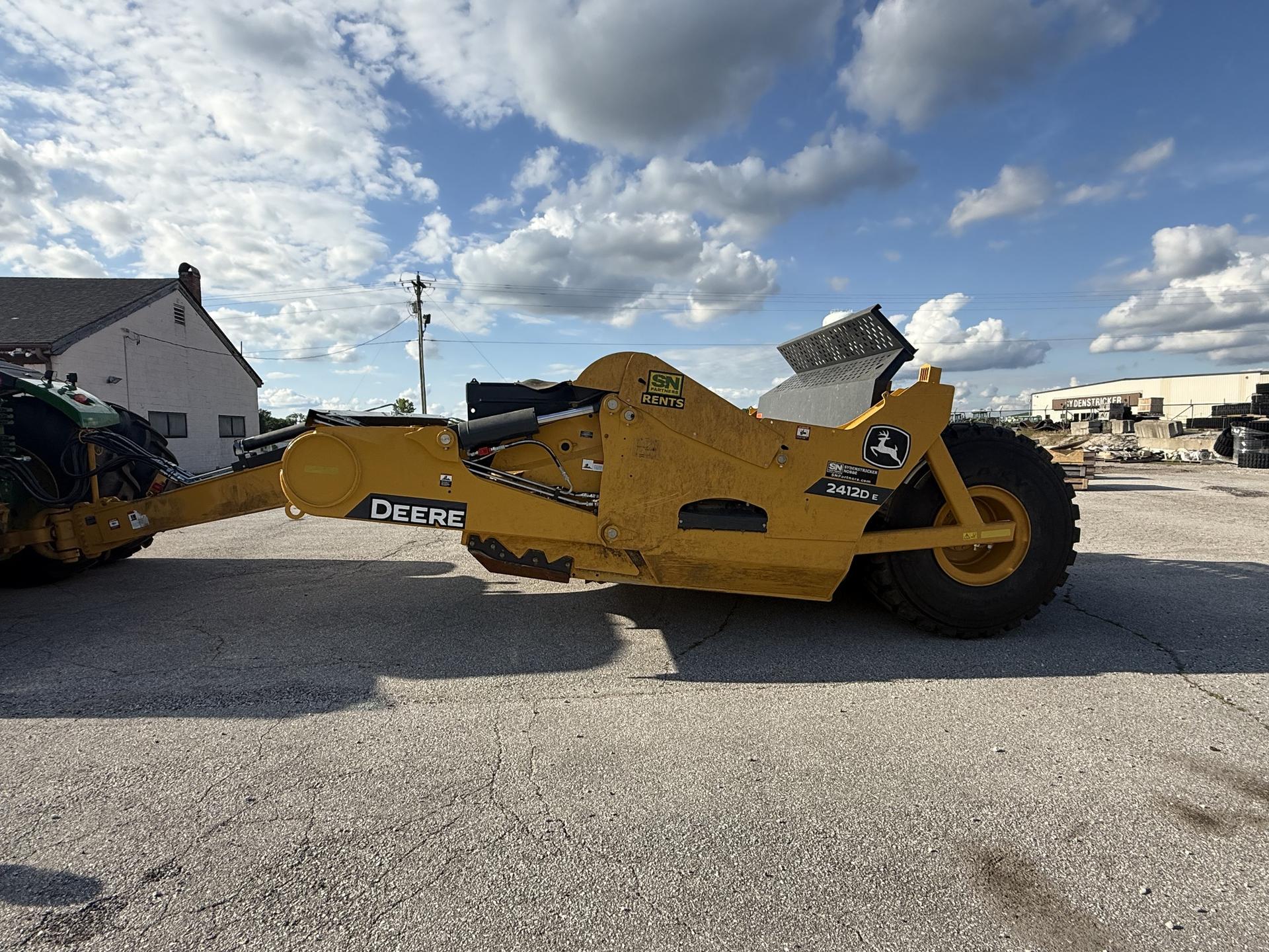 2024 John Deere 2412D E Image