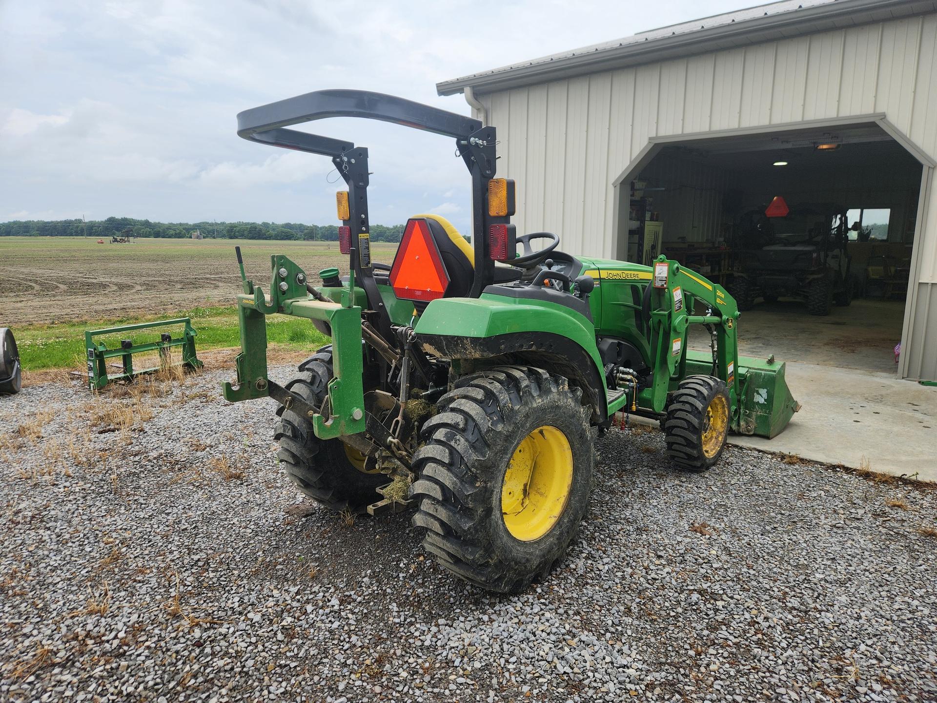 2022 John Deere 2038R Image