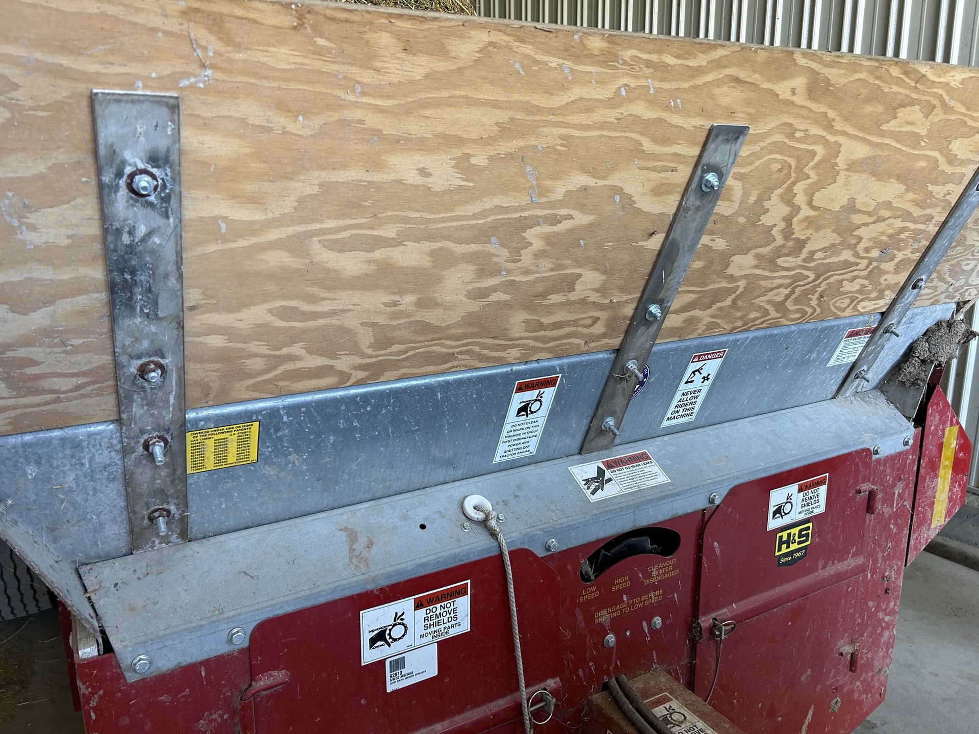 2023 H&S S3123 Image