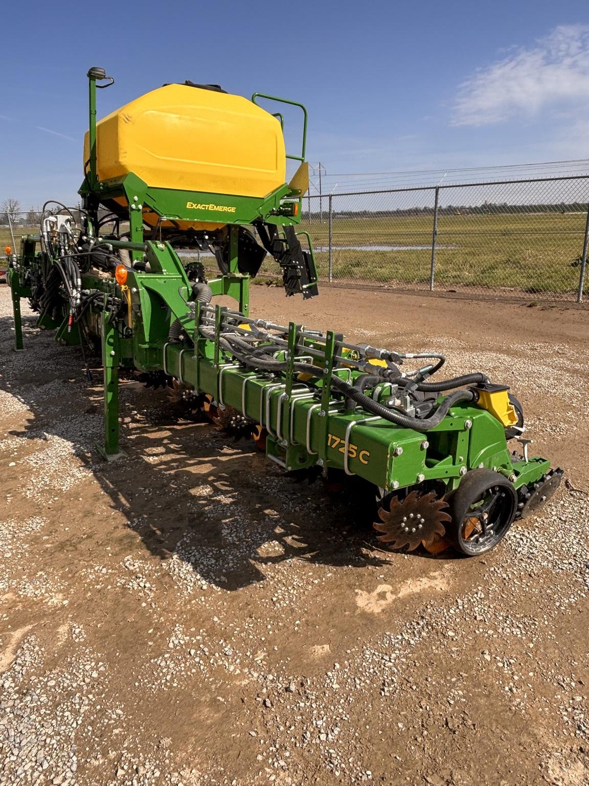 2024 John Deere 1725 CCS Image