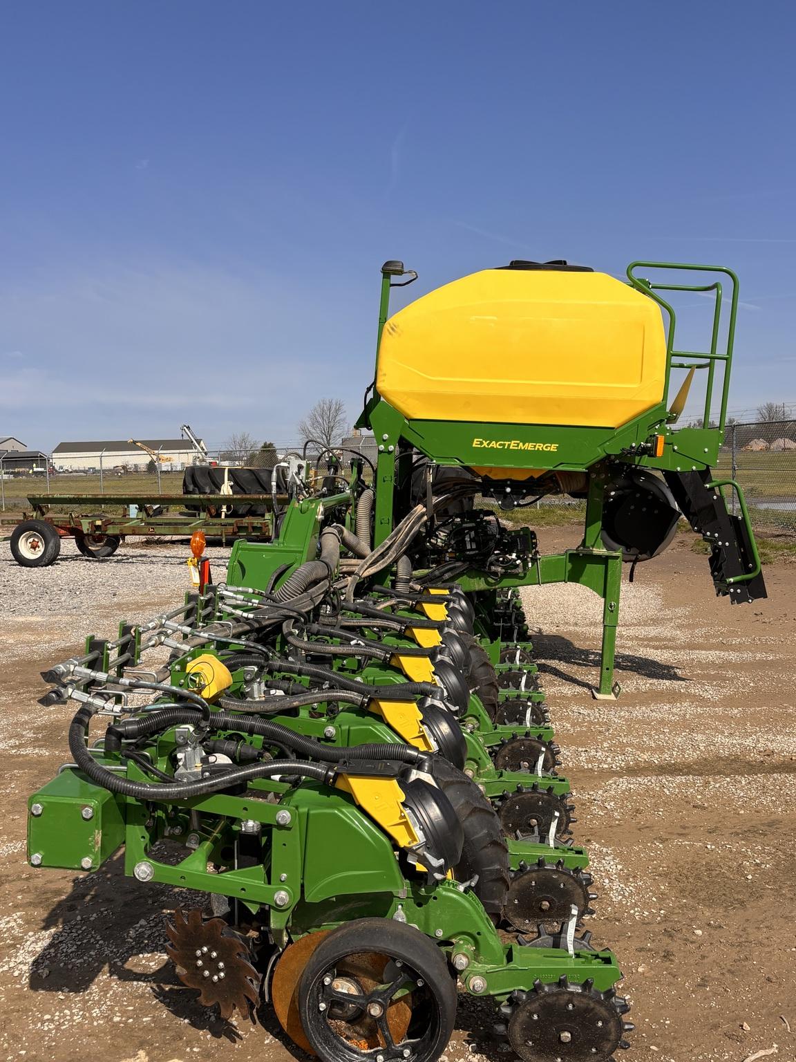 2024 John Deere 1725 CCS Image