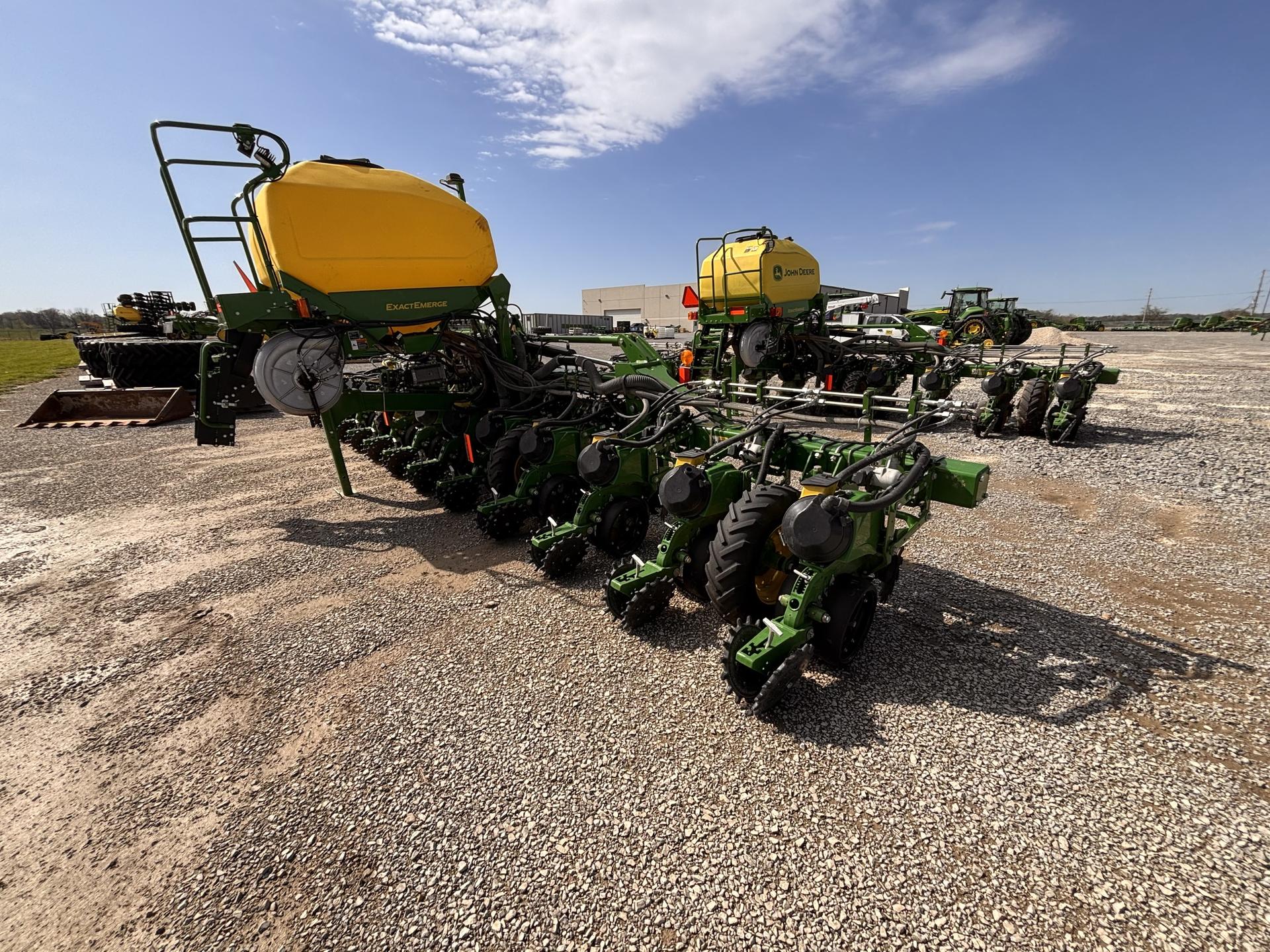 2024 John Deere 1725 CCS Image
