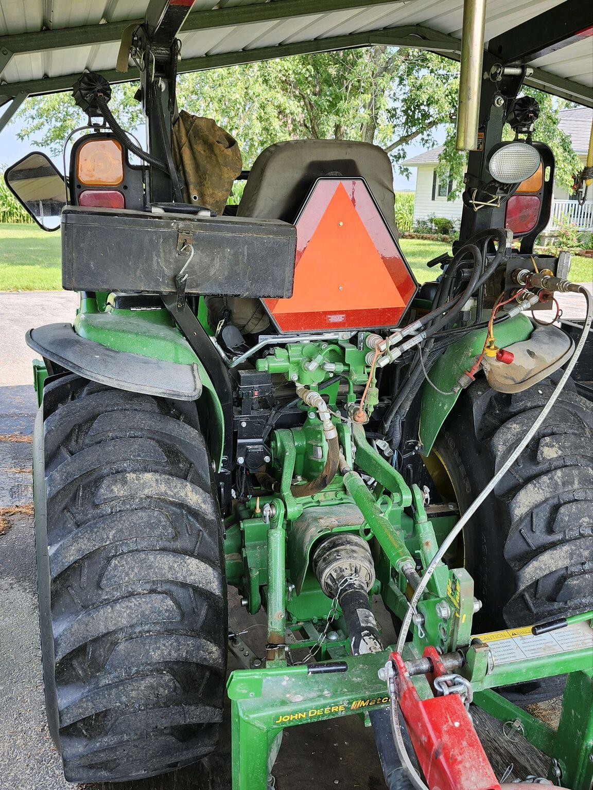 2021 John Deere 3039R Image